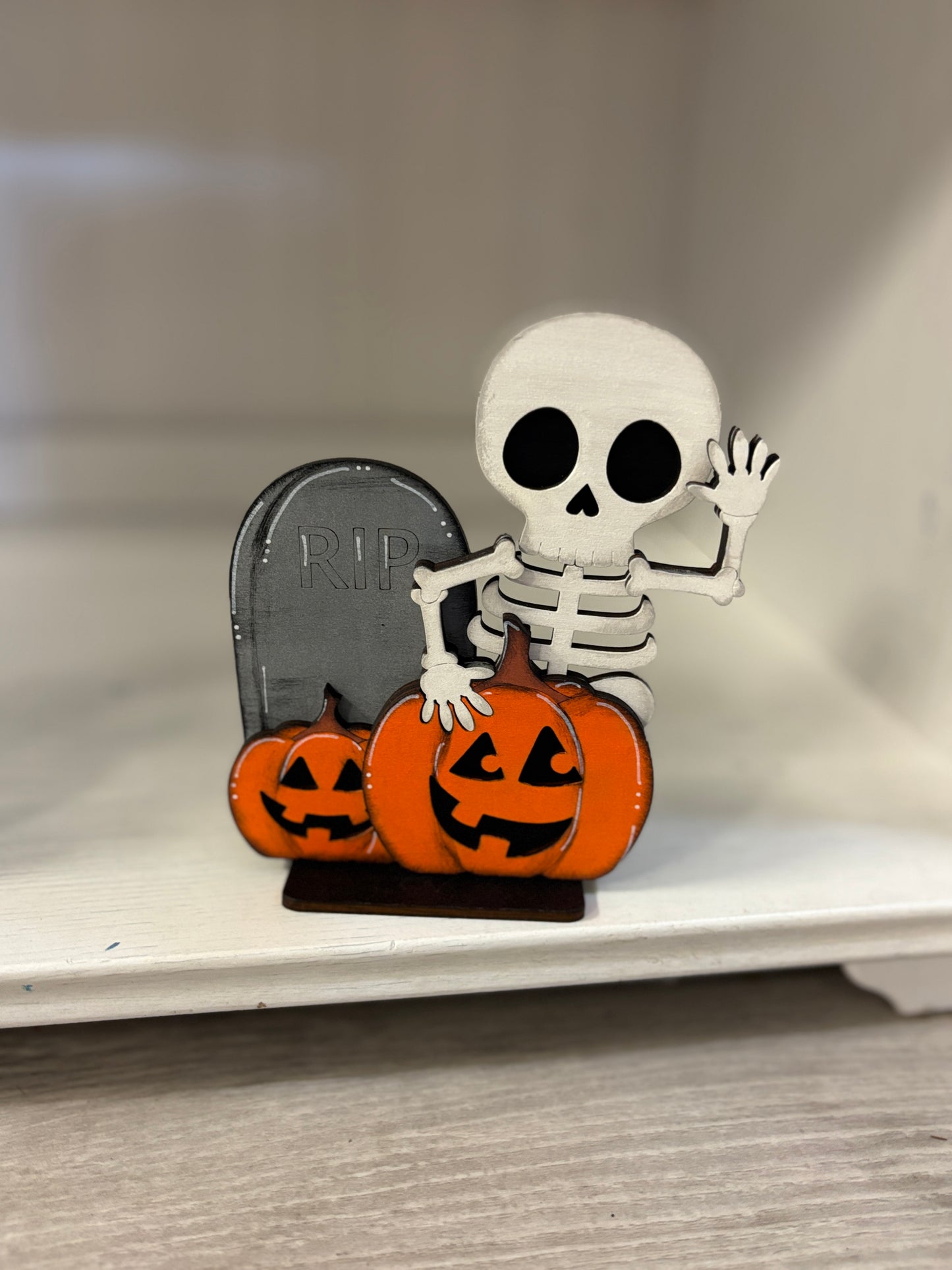 Mini standing skeletons