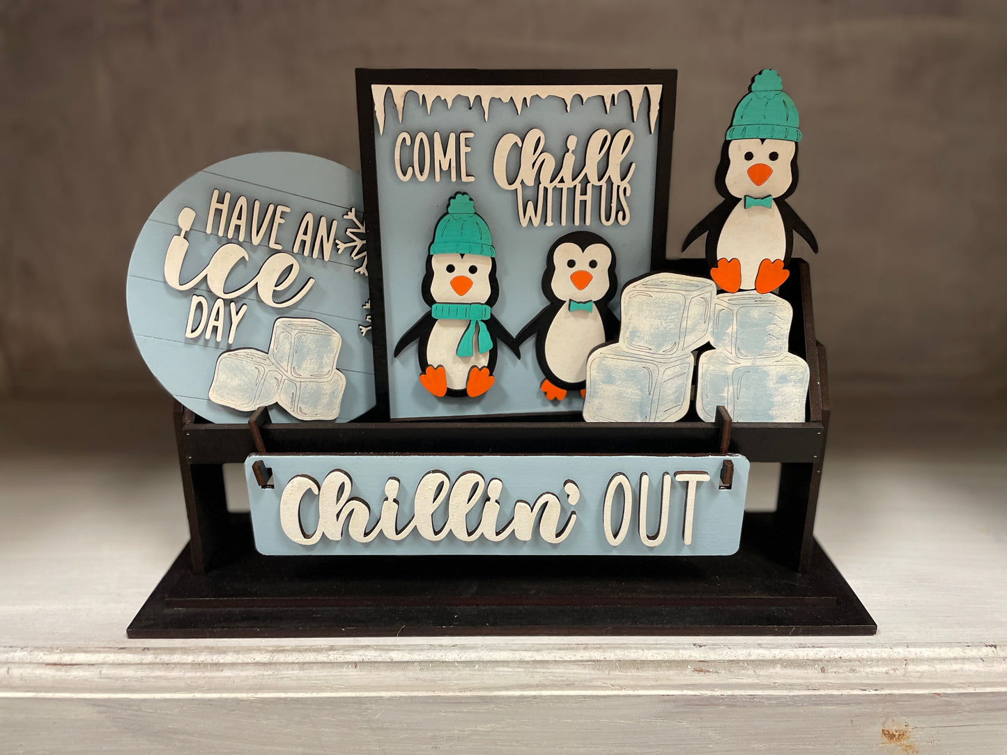 Chillin out interchangeable wagon/shelf insert set