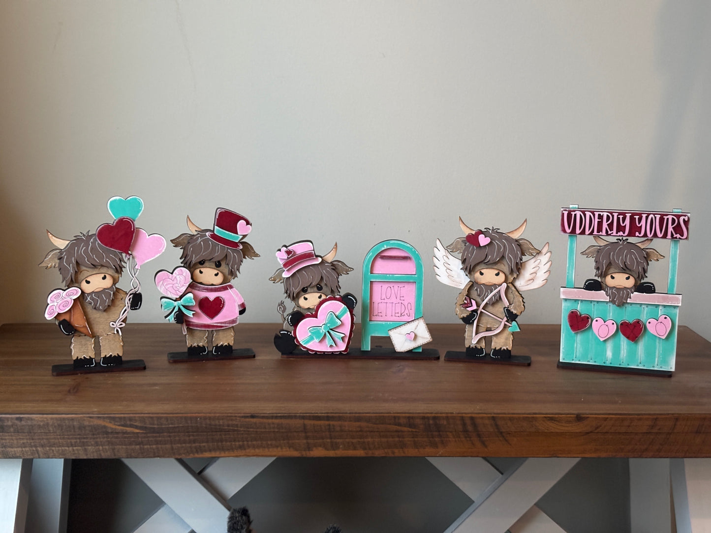 Mini standing highland cow- Valentine’s