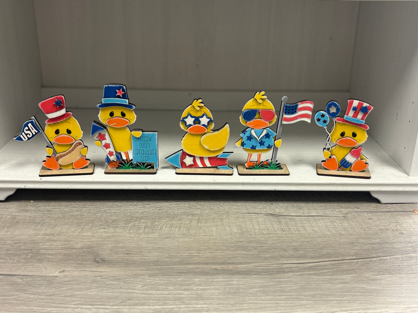 Mini standing patriotic ducks