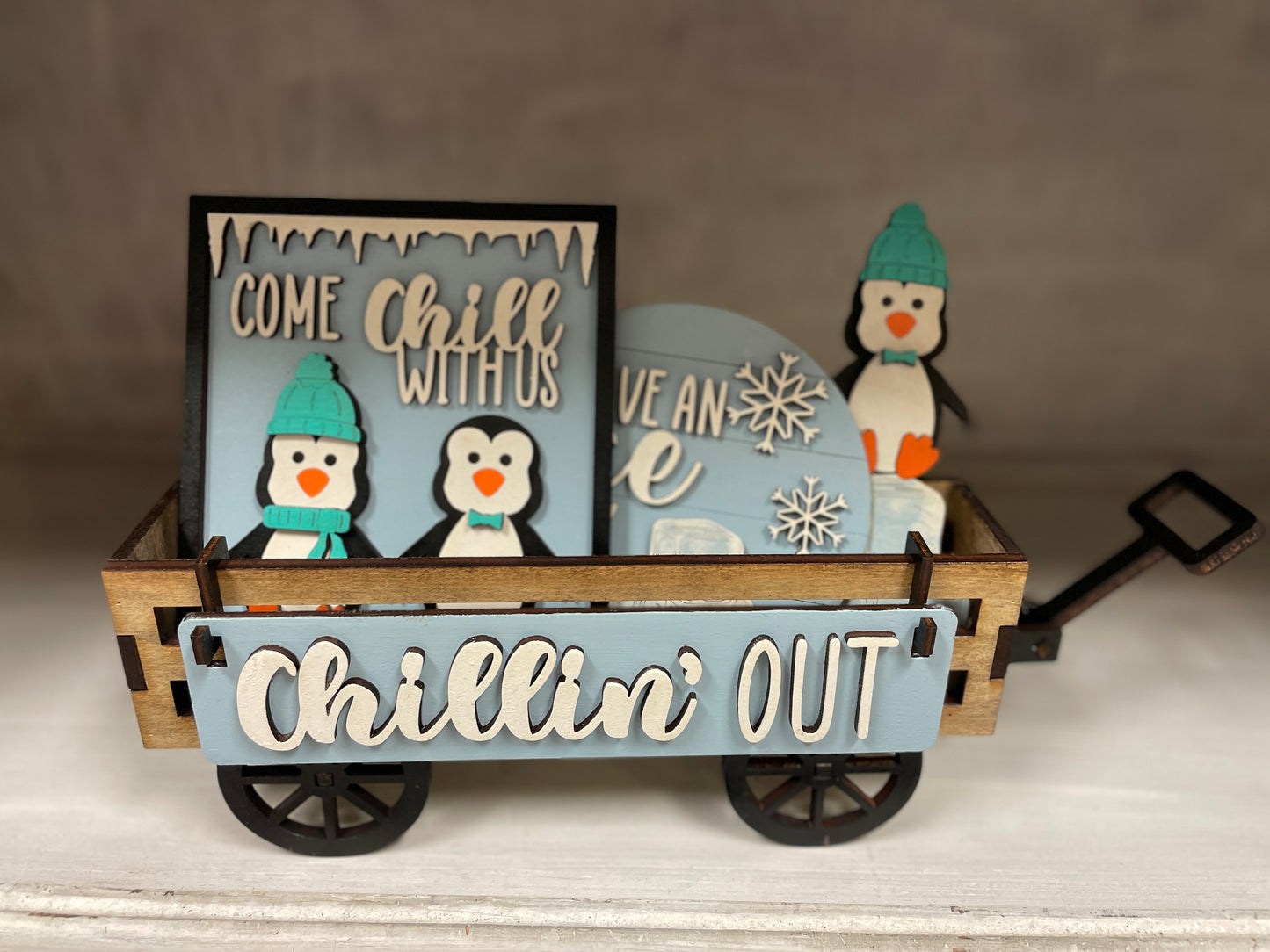 Chillin out interchangeable wagon/shelf insert set