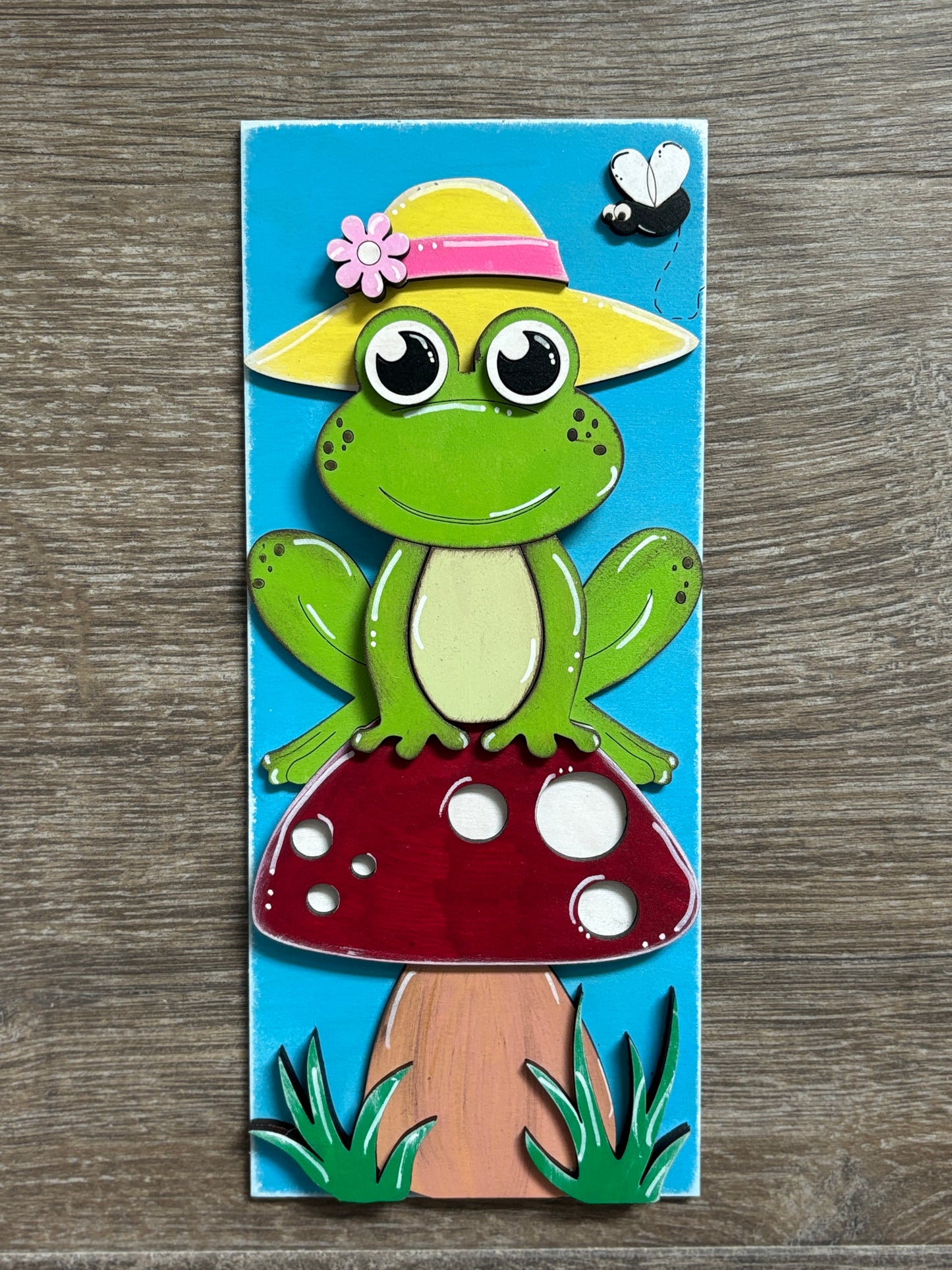 Frog themed interchangeable square and rectangle inserts