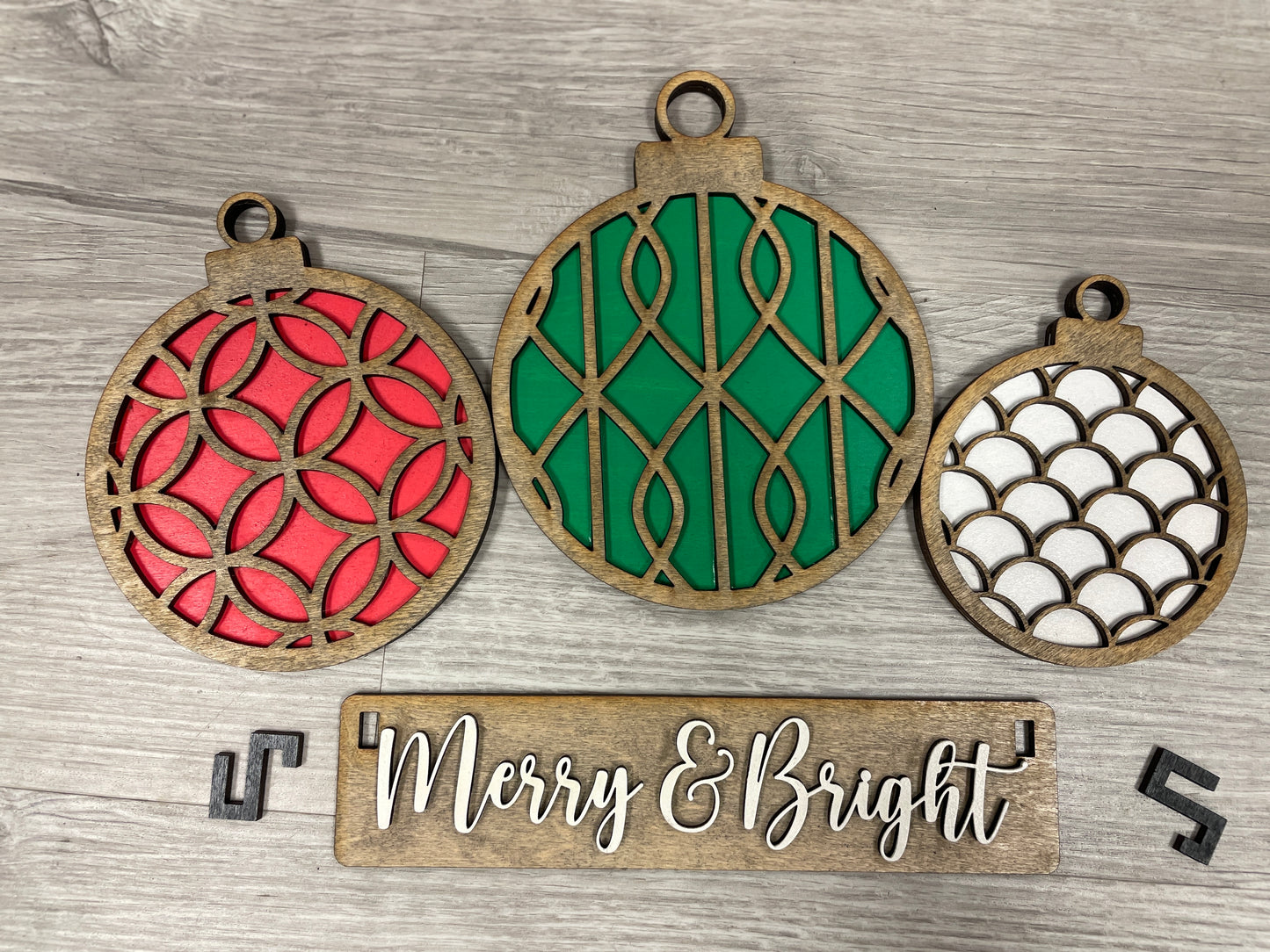 Merry & Bright interchangeable wagon/shelf insert set