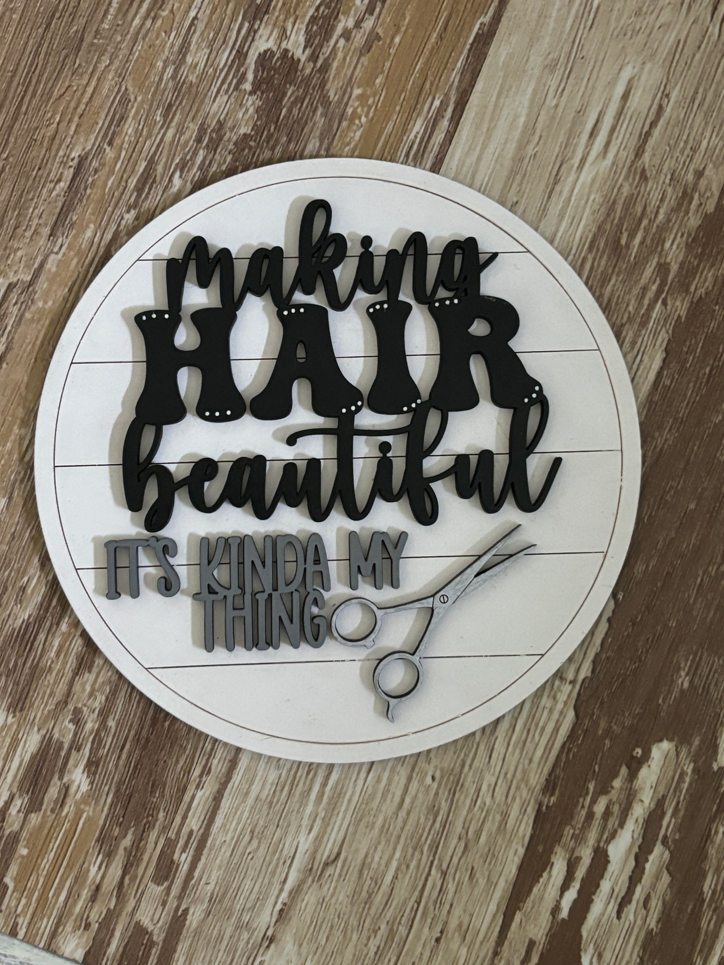 Hair stylist interchangeable round insert