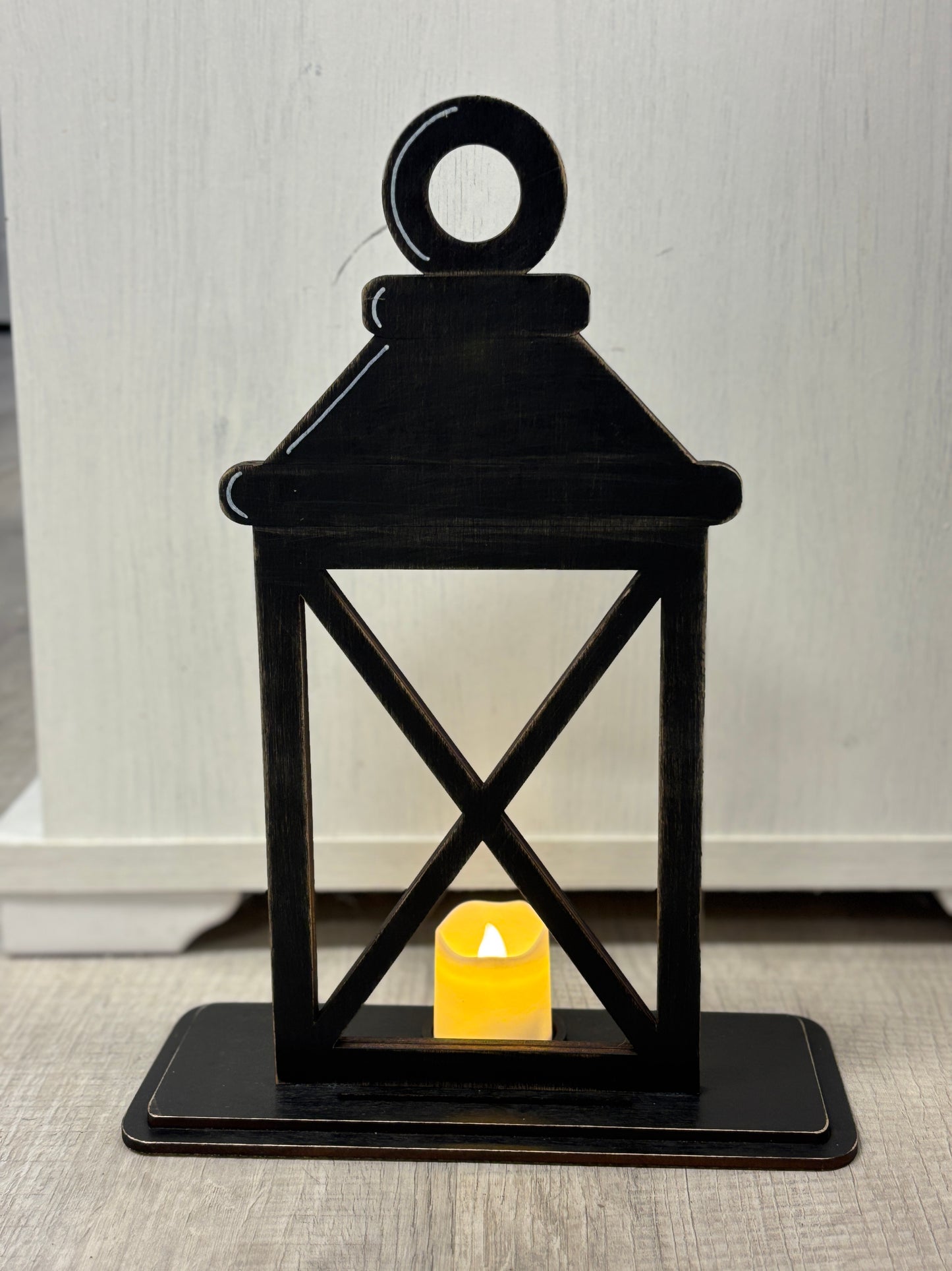 Lantern with candle (battery operated) with interchangeable inserts