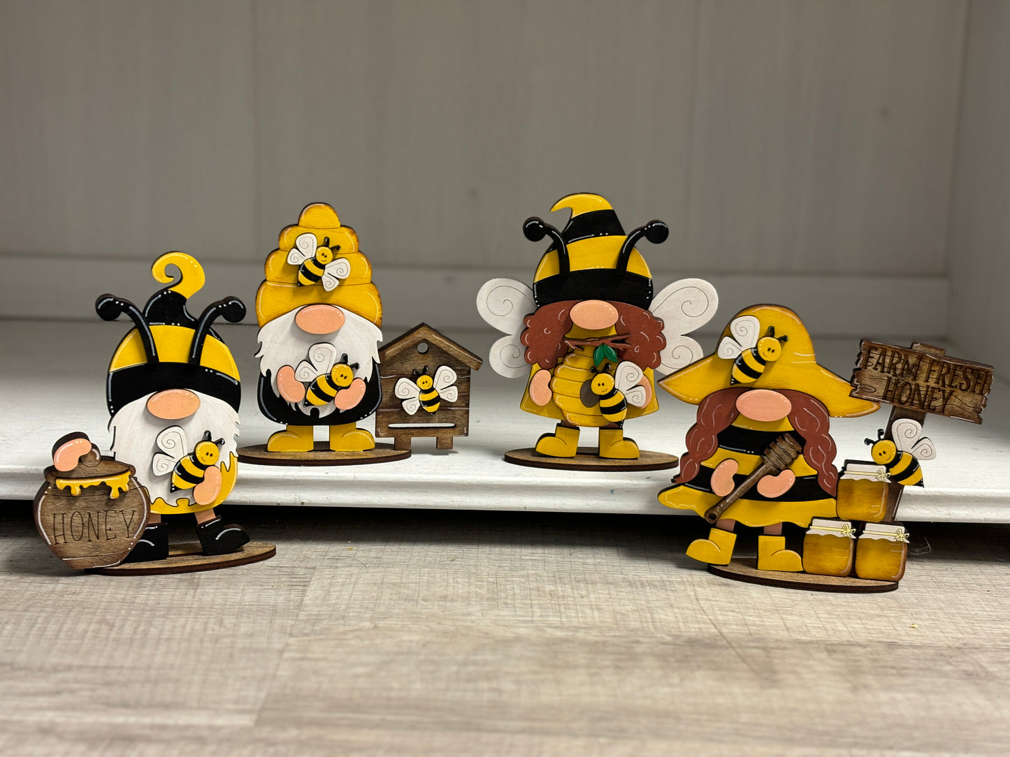Bee mini standing gnomes