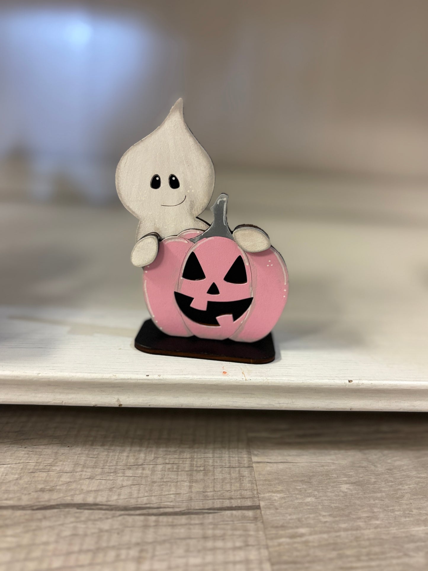 Mini standing Halloween ghosts