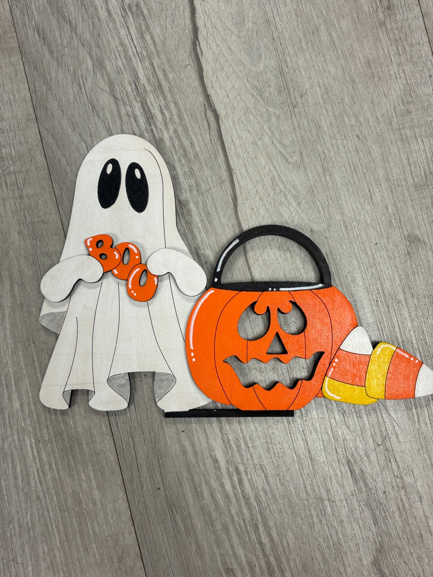 Lantern with candle (battery operated) with interchangeable inserts