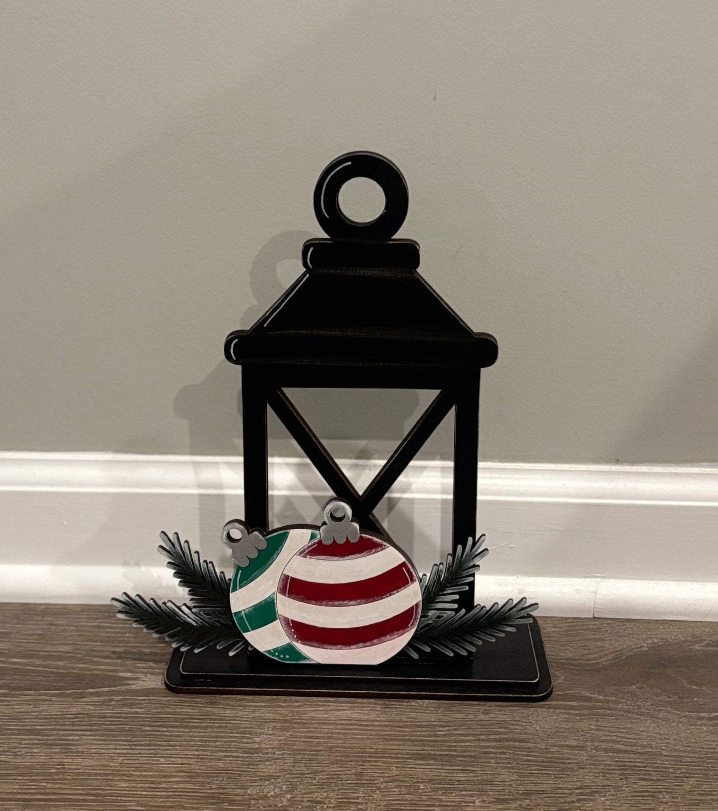 Lantern with candle (battery operated) with interchangeable inserts