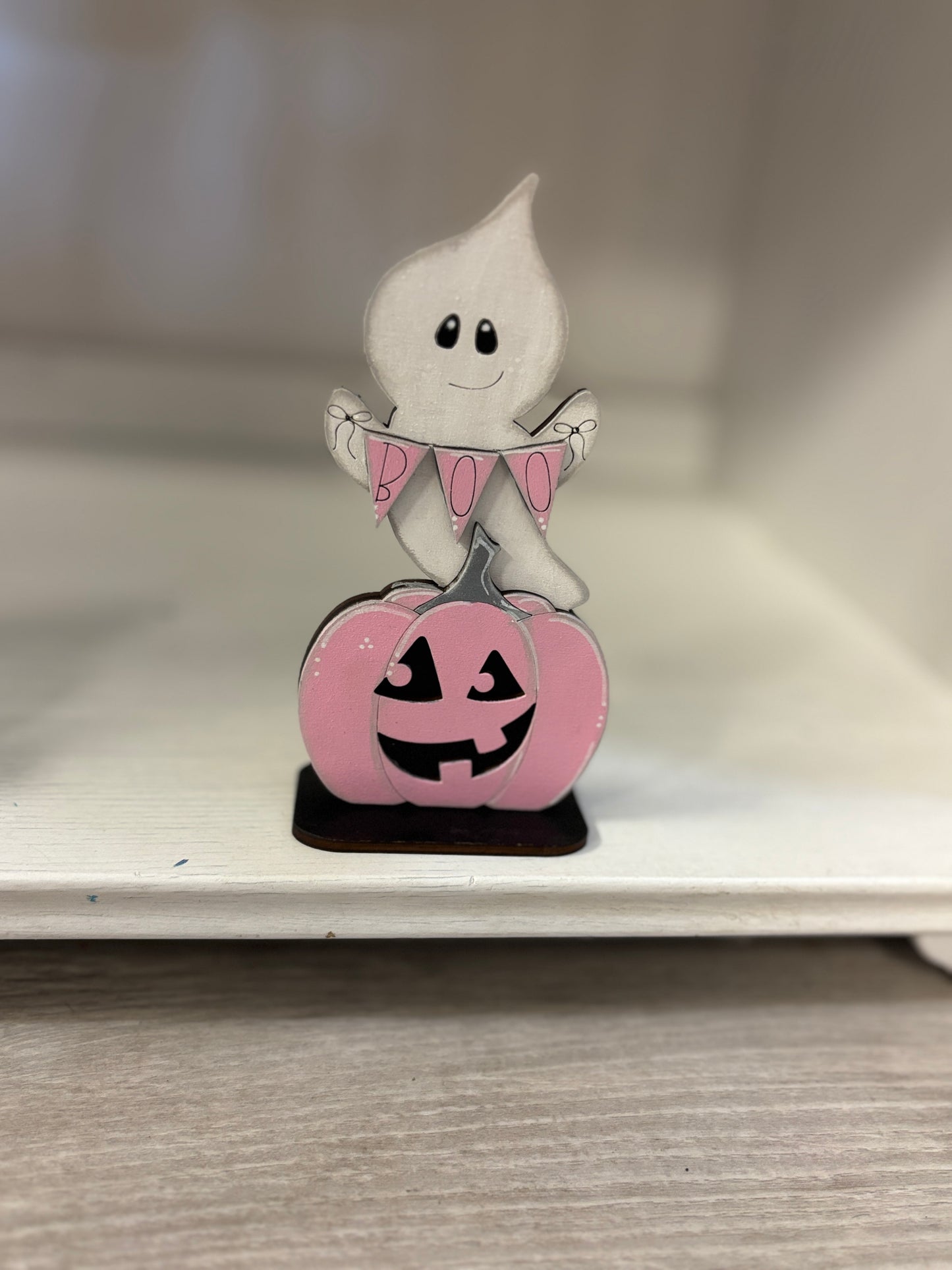 Mini standing Halloween ghosts