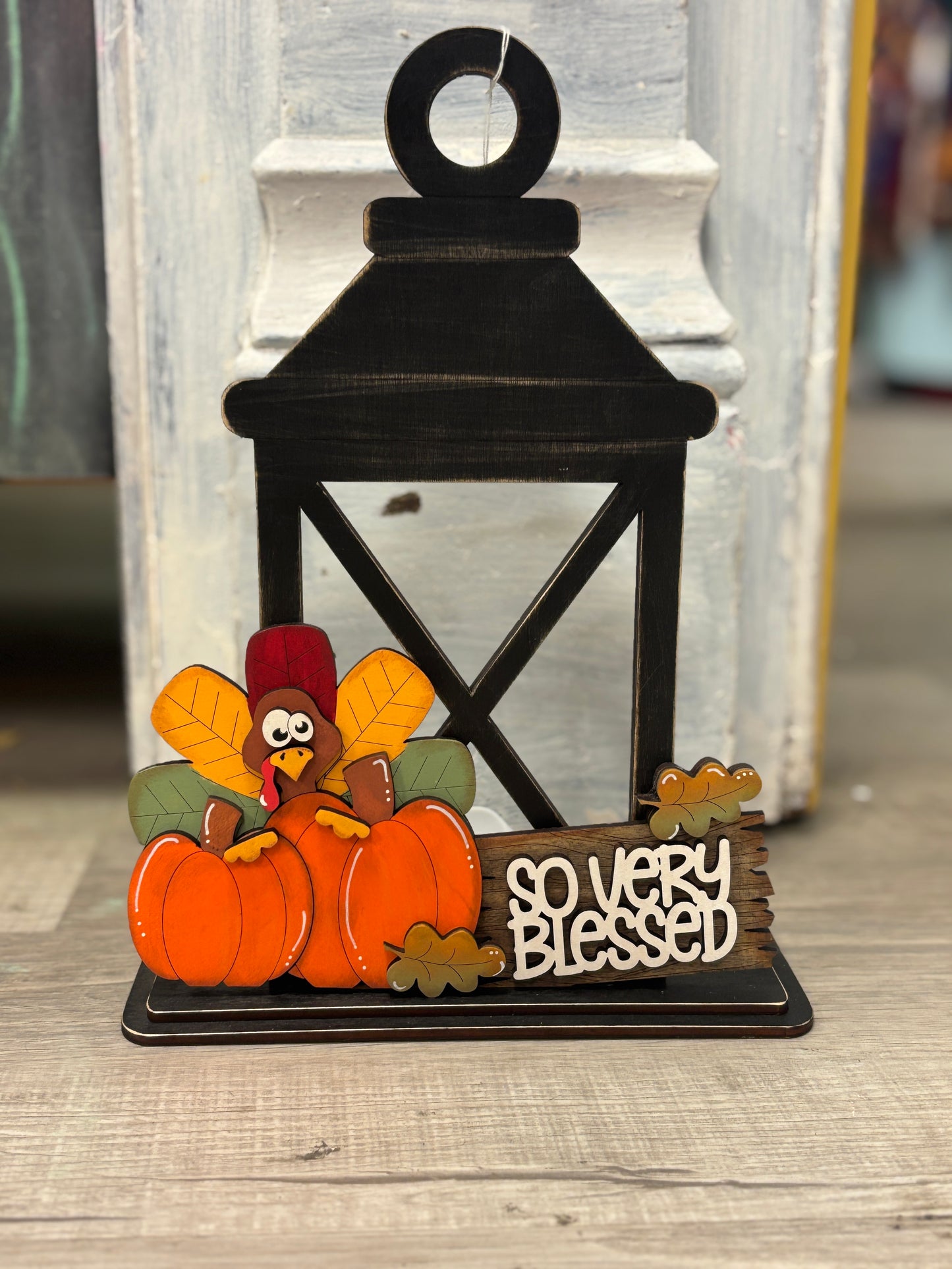 Lantern with candle (battery operated) with interchangeable inserts