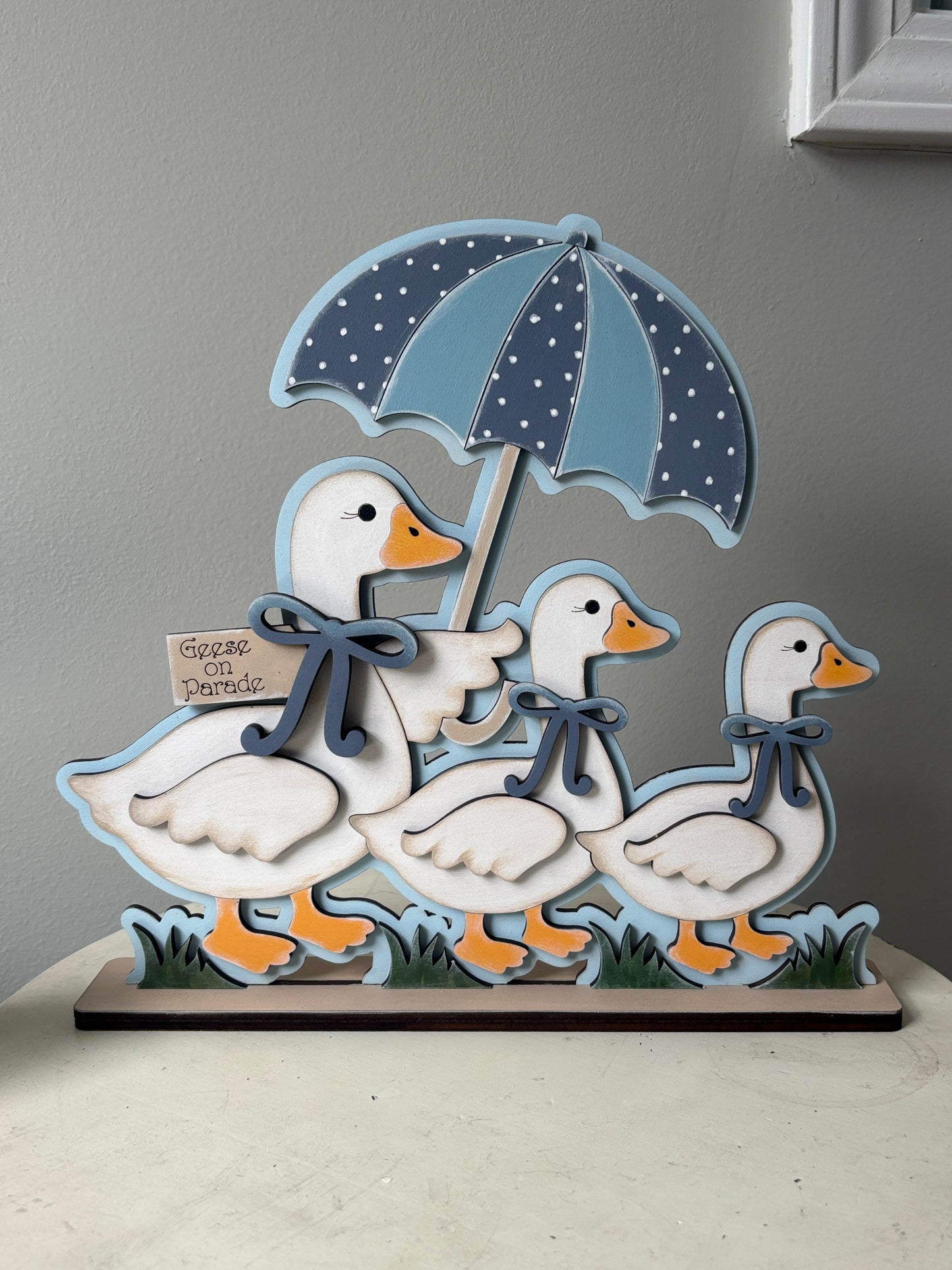 Standing goose parade