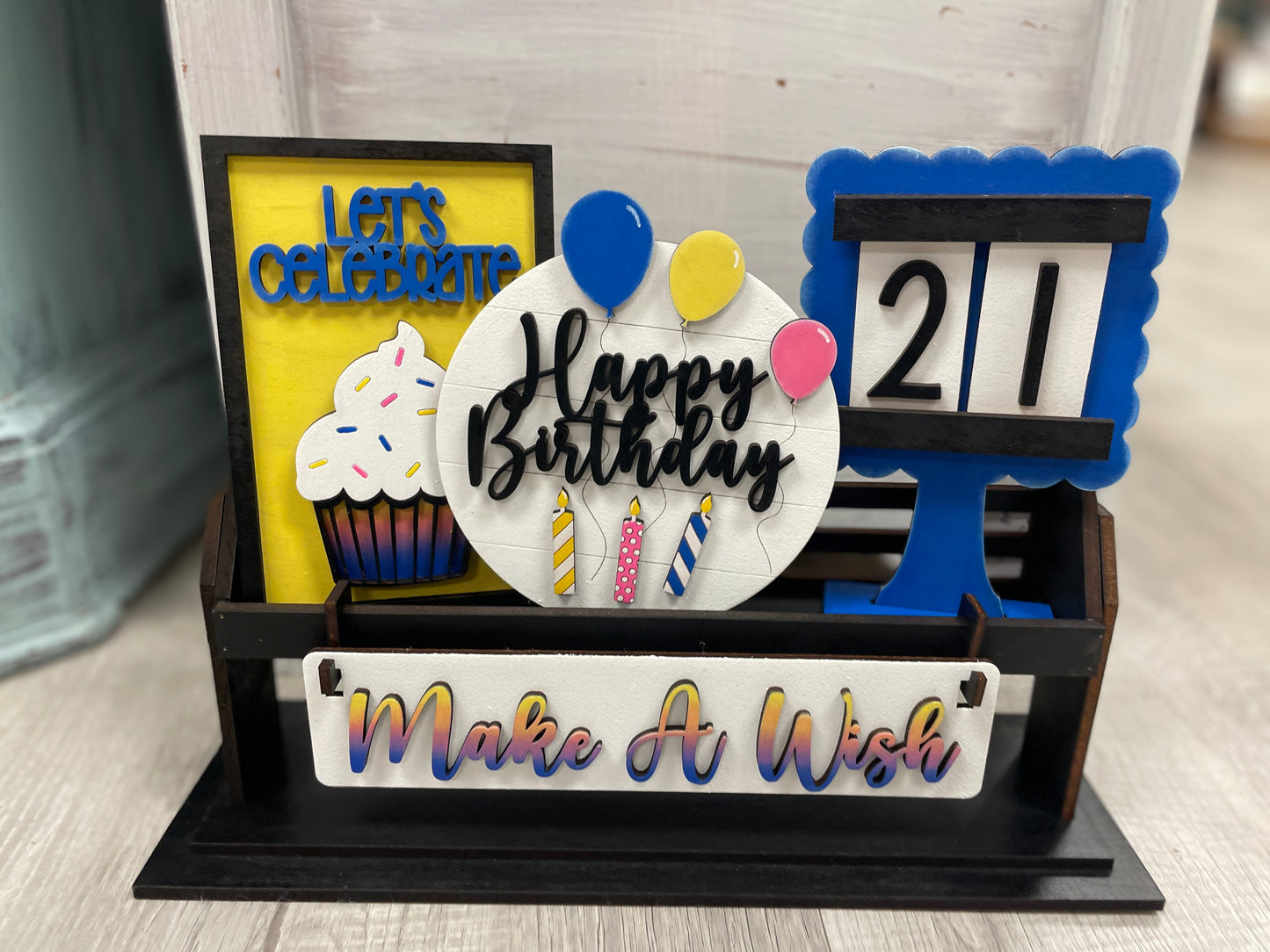 Happy birthday wagon/shelf set