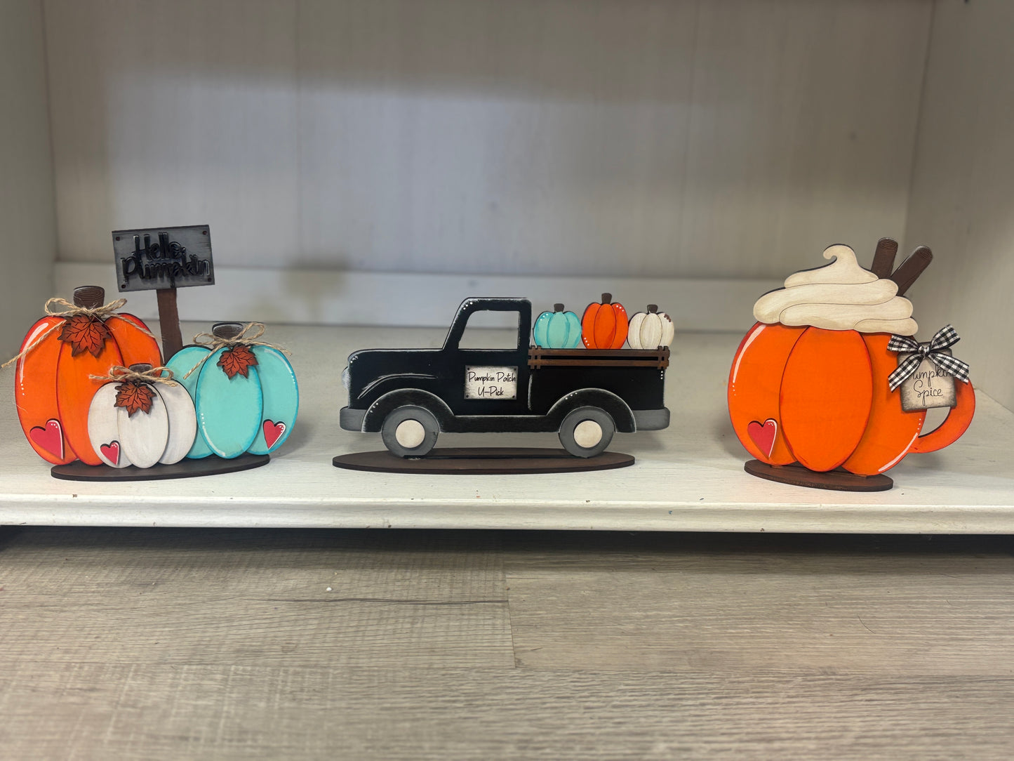 Mini standing fall decor