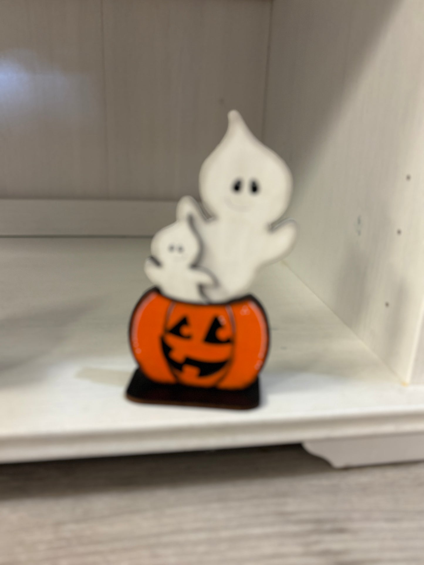 Mini standing Halloween ghosts