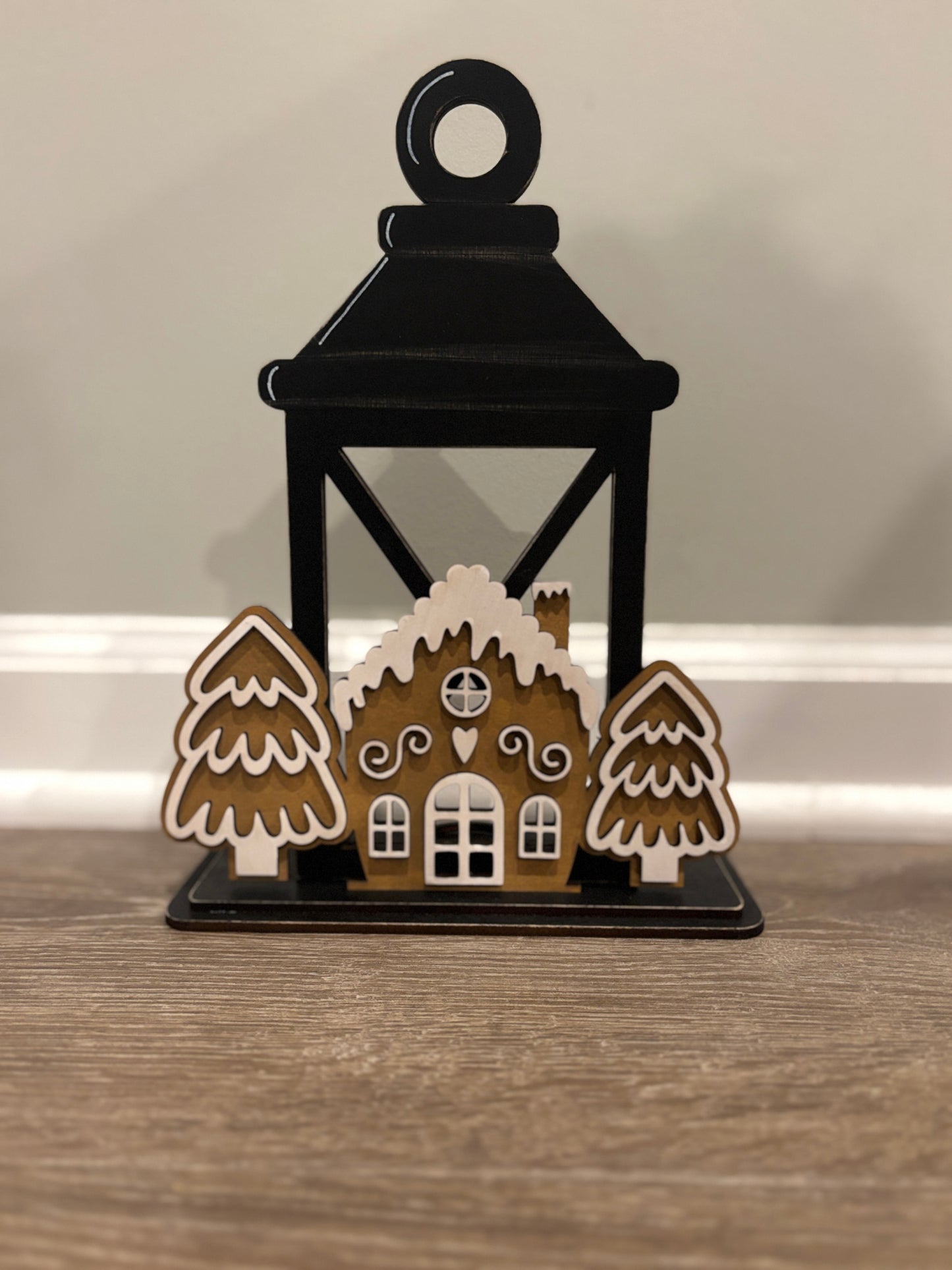Lantern with candle (battery operated) with interchangeable inserts