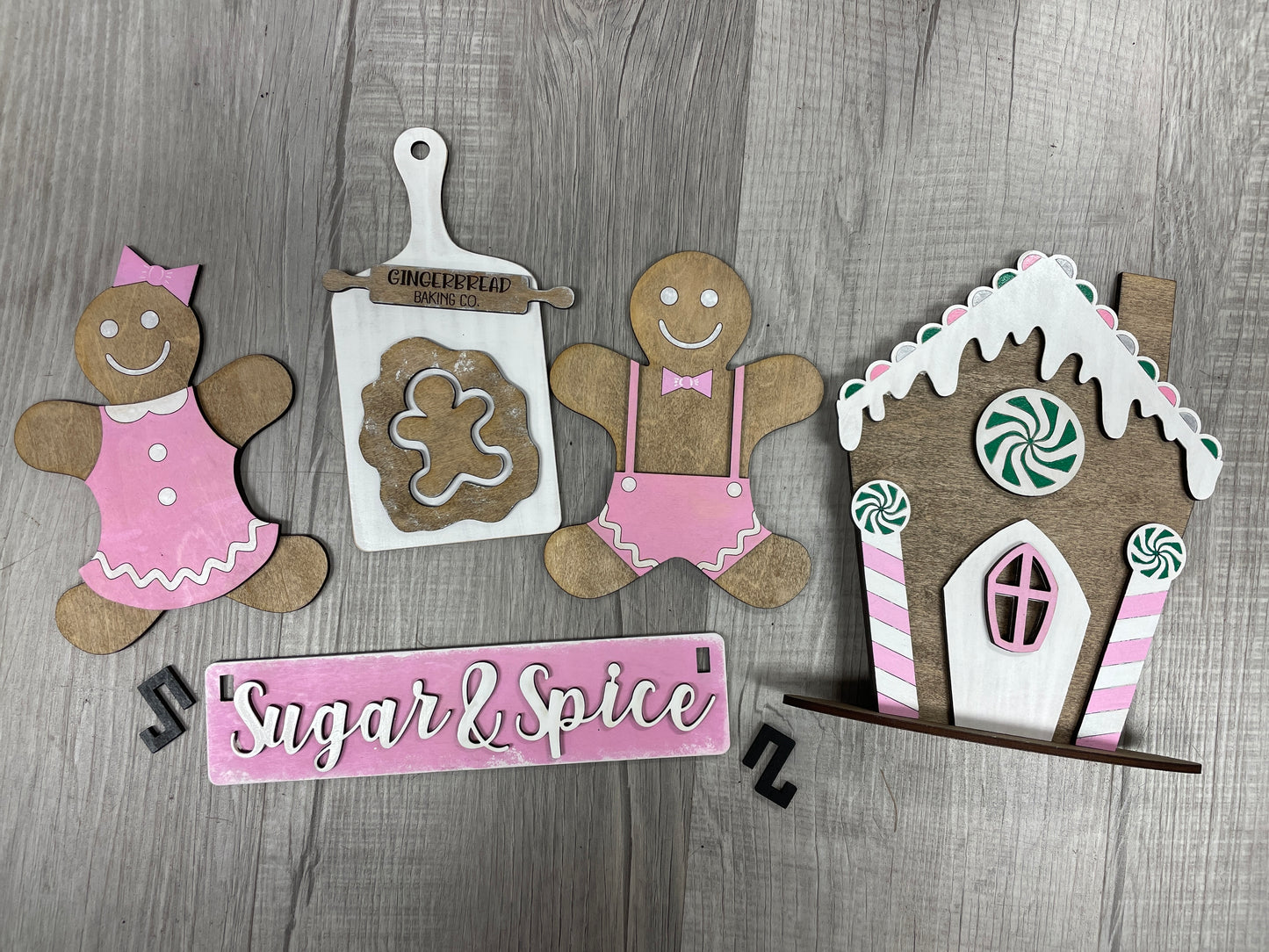 Sugar & spice gingerbread interchangeable wagon/shelf set
