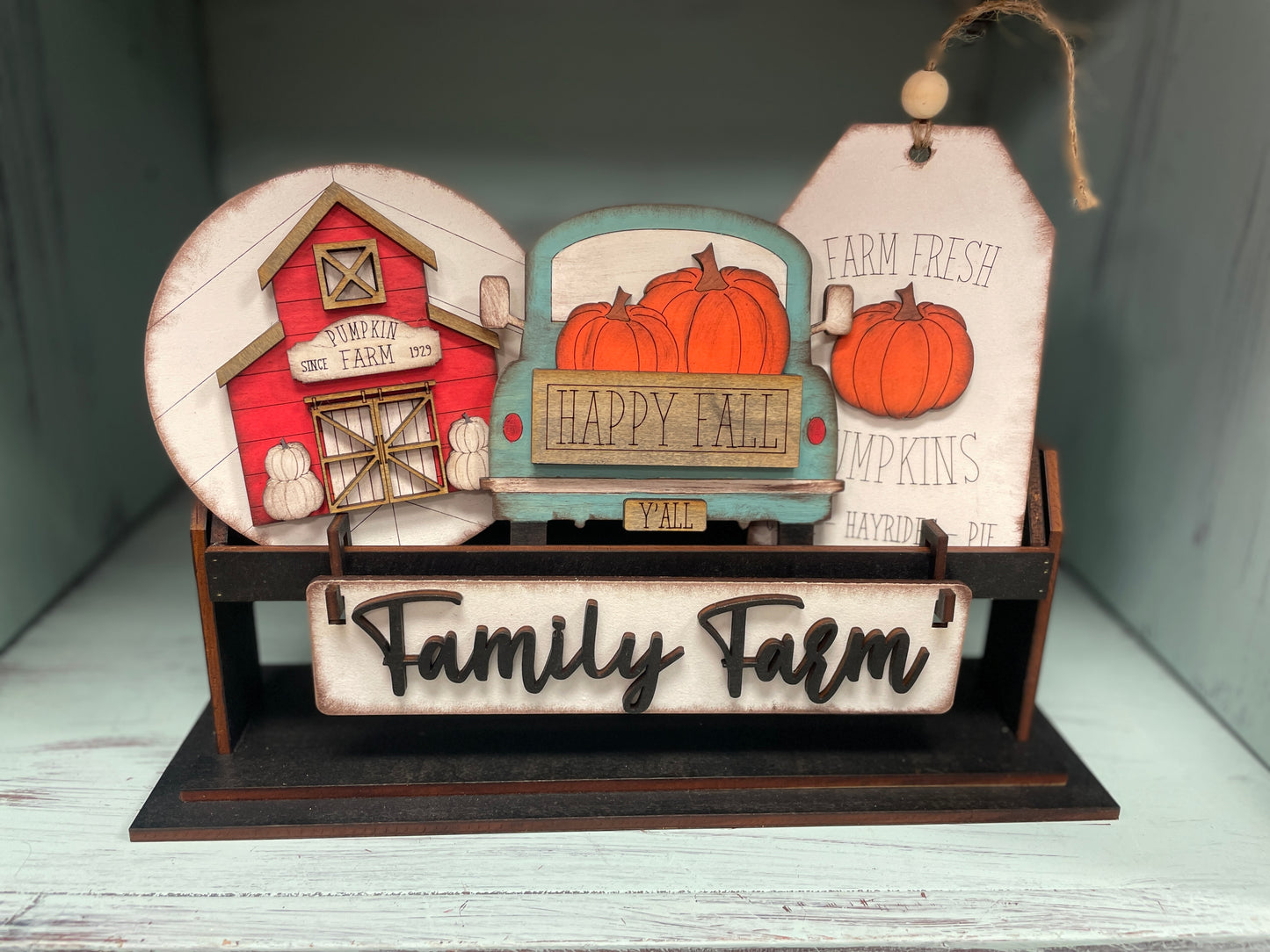 Family farm fall interchangeable insert set for wagon and shelf