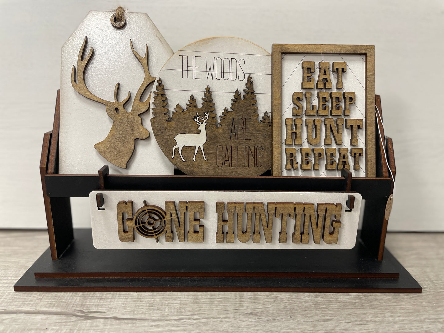 Gone Hunting interchangeable insert set for wagon/shelf