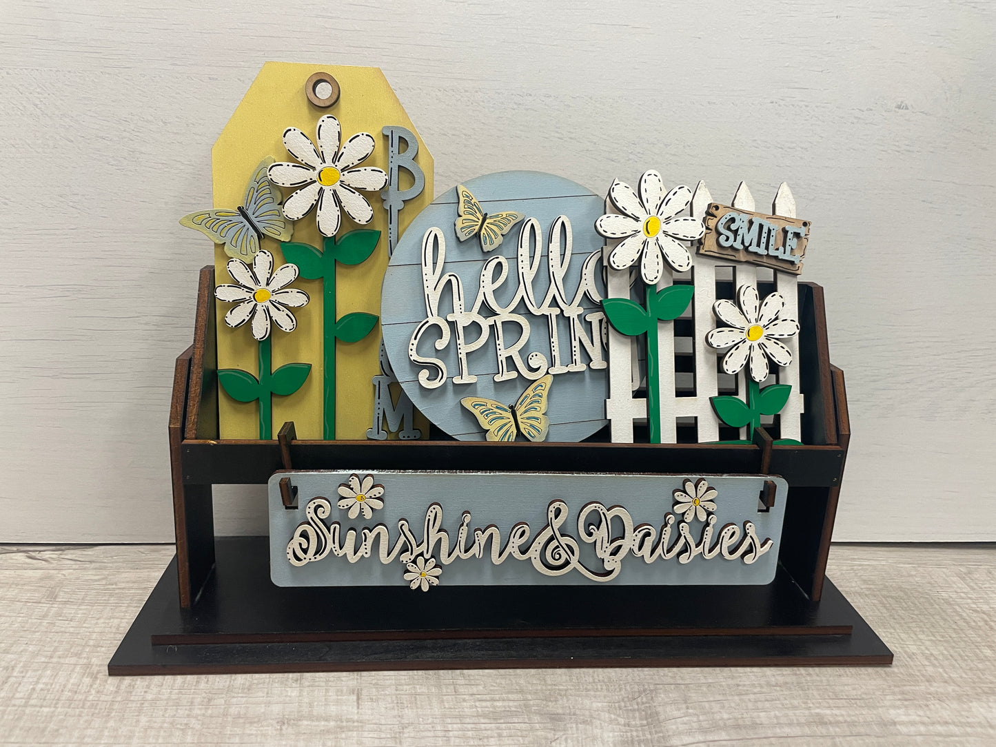 Sunshine & Daisies interchangeable insert set for wagon/shelf
