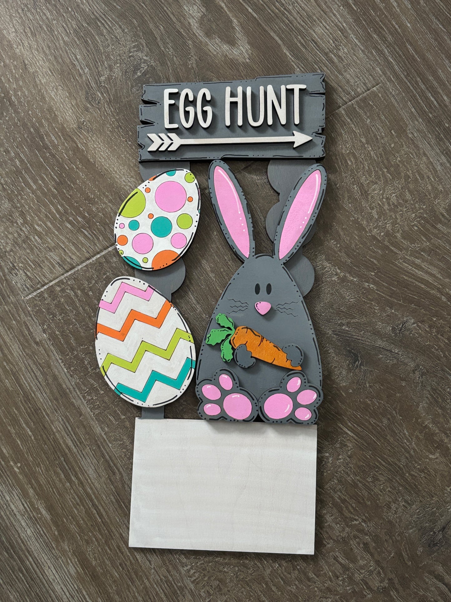 Interchangeable inserts for the Address sign