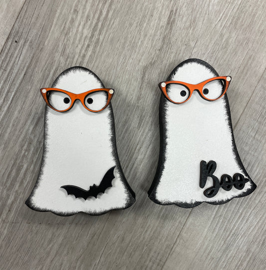 Mini standing ghosts