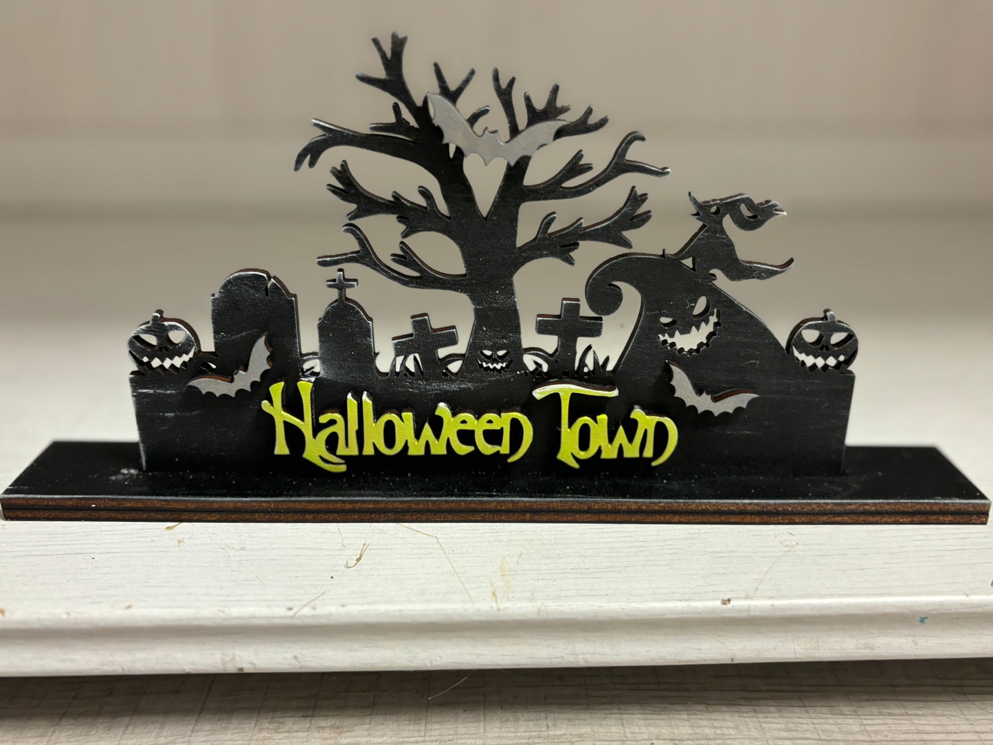 Mini standing Halloween Town