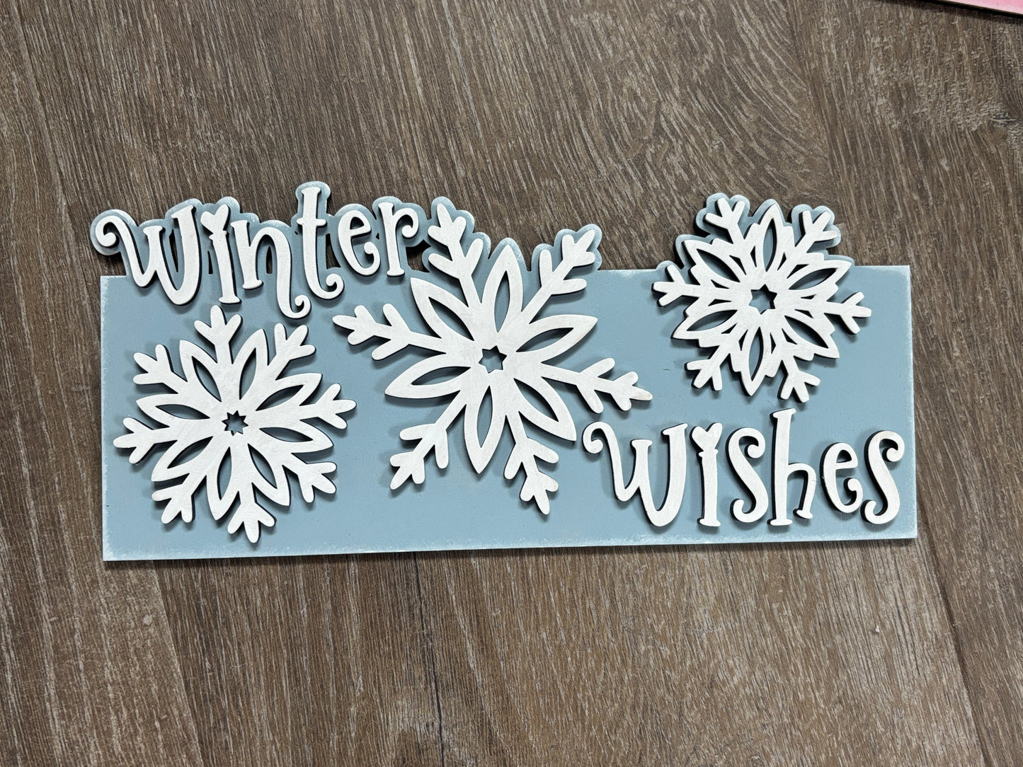 Interchangeable banner sign inserts