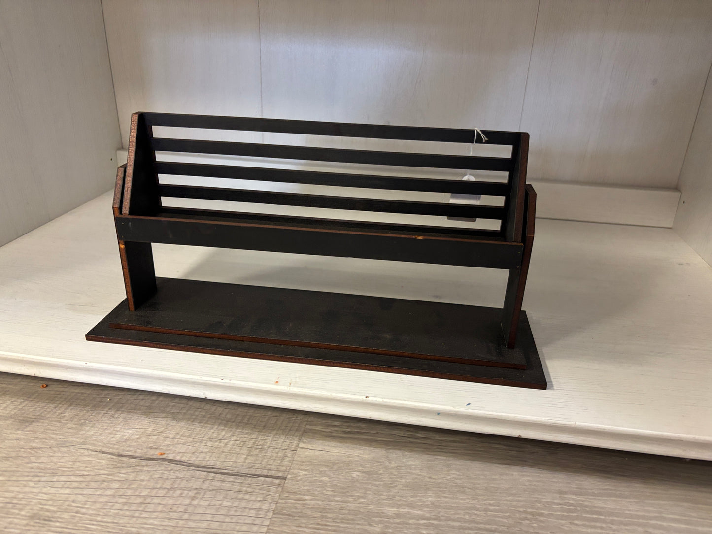 Wagon or raised shelf stand for interchangeable insert sets (sold separately)