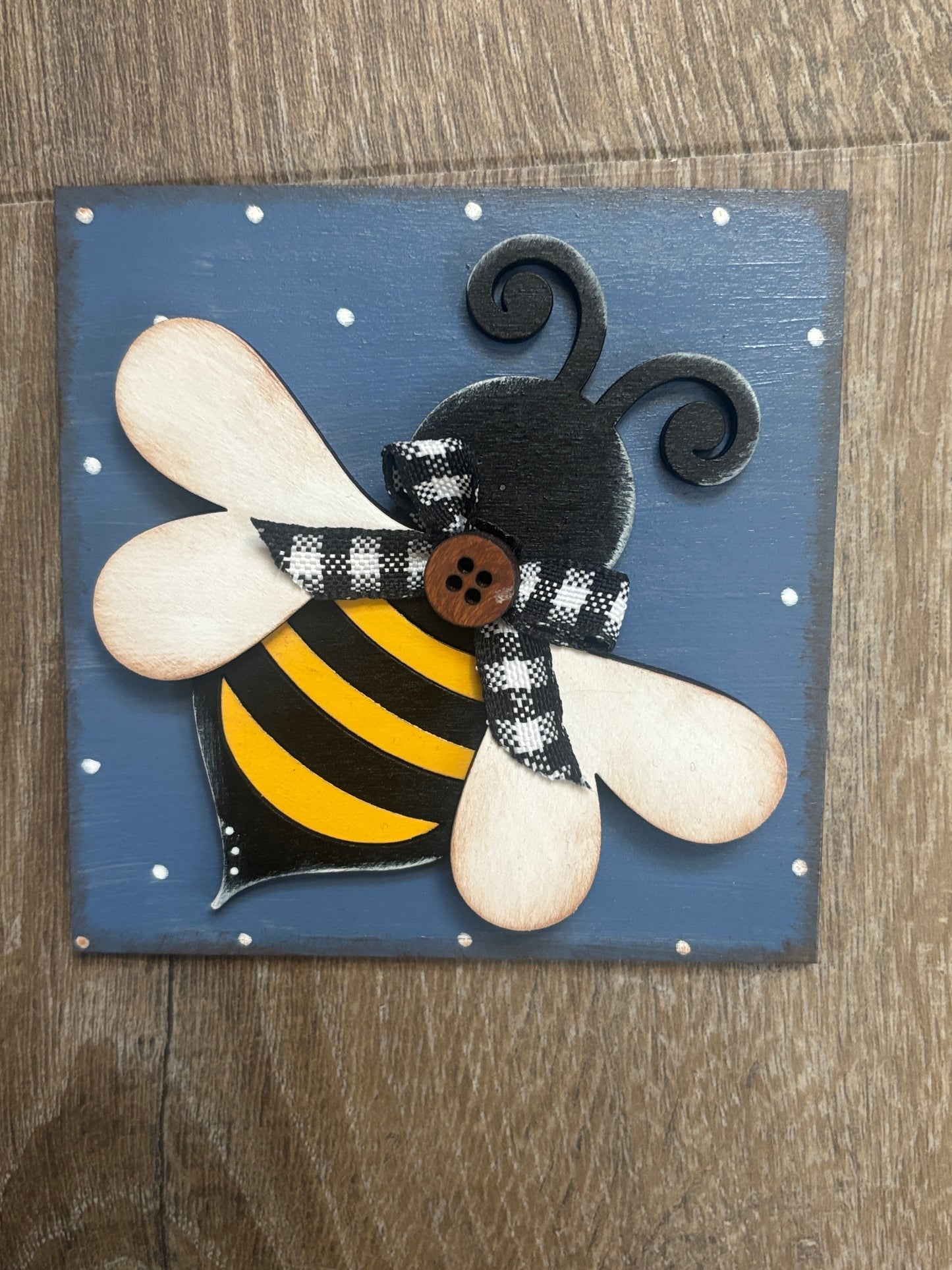 Bee square inserts