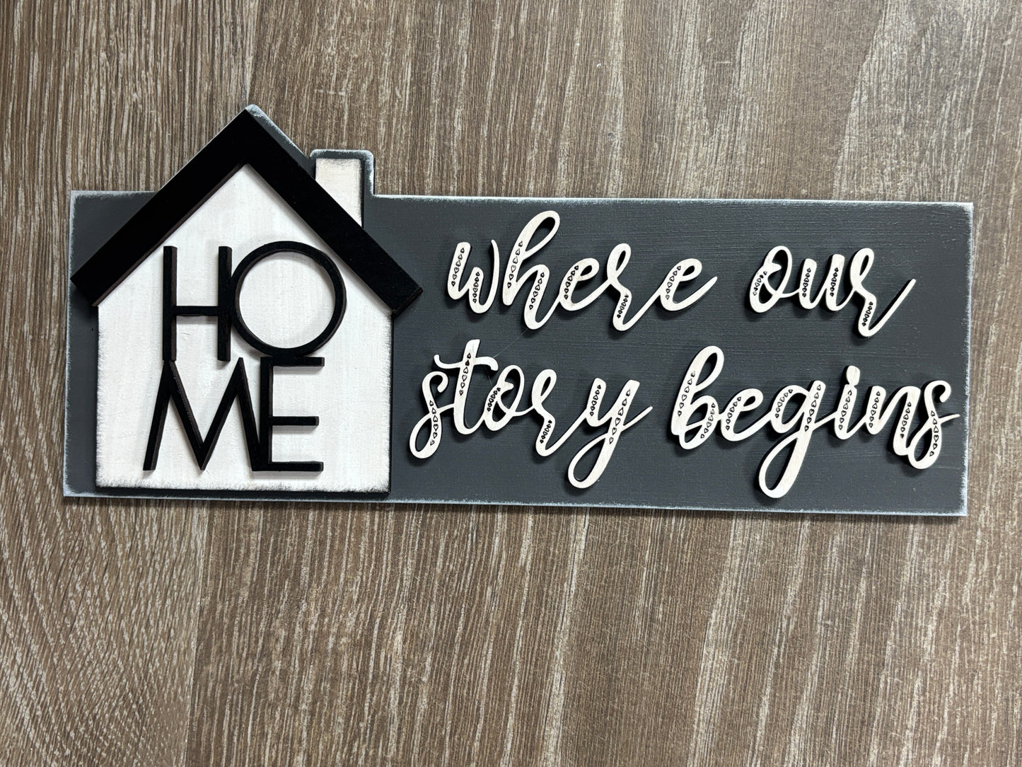 Interchangeable banner sign inserts