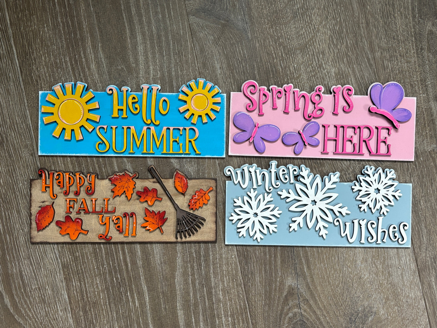 Interchangeable banner sign inserts