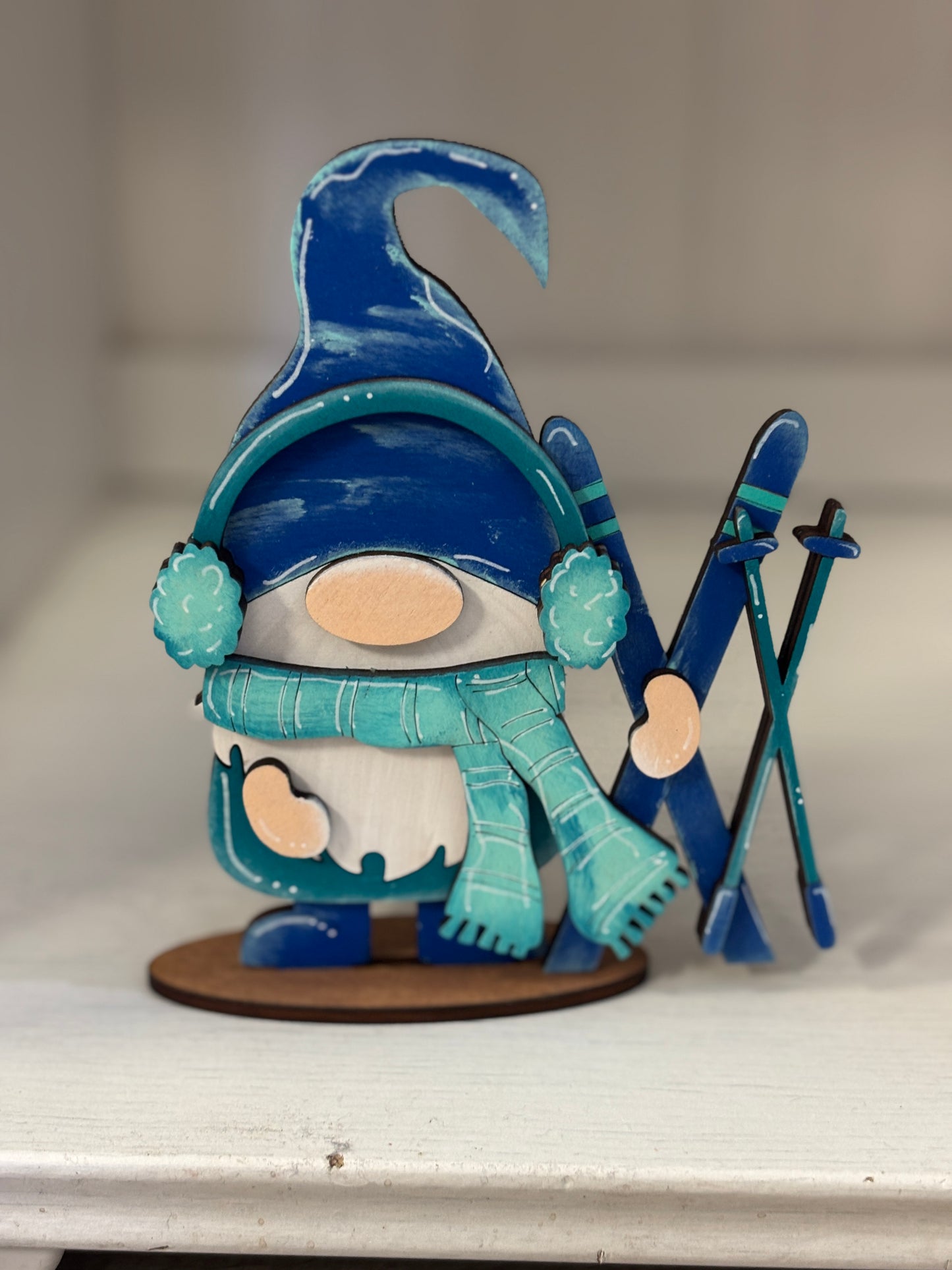 Mini standing gnomes - winter