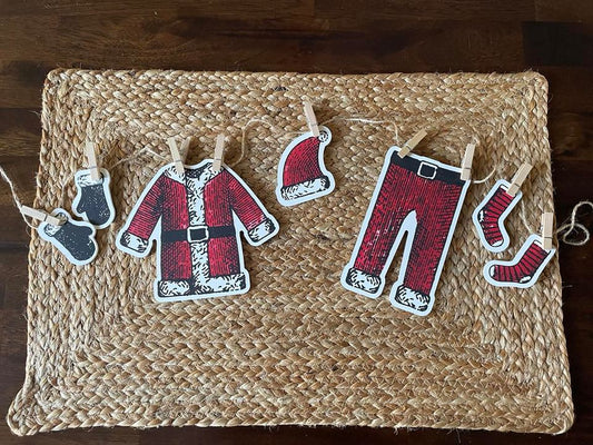 Santa's Clothes Garland