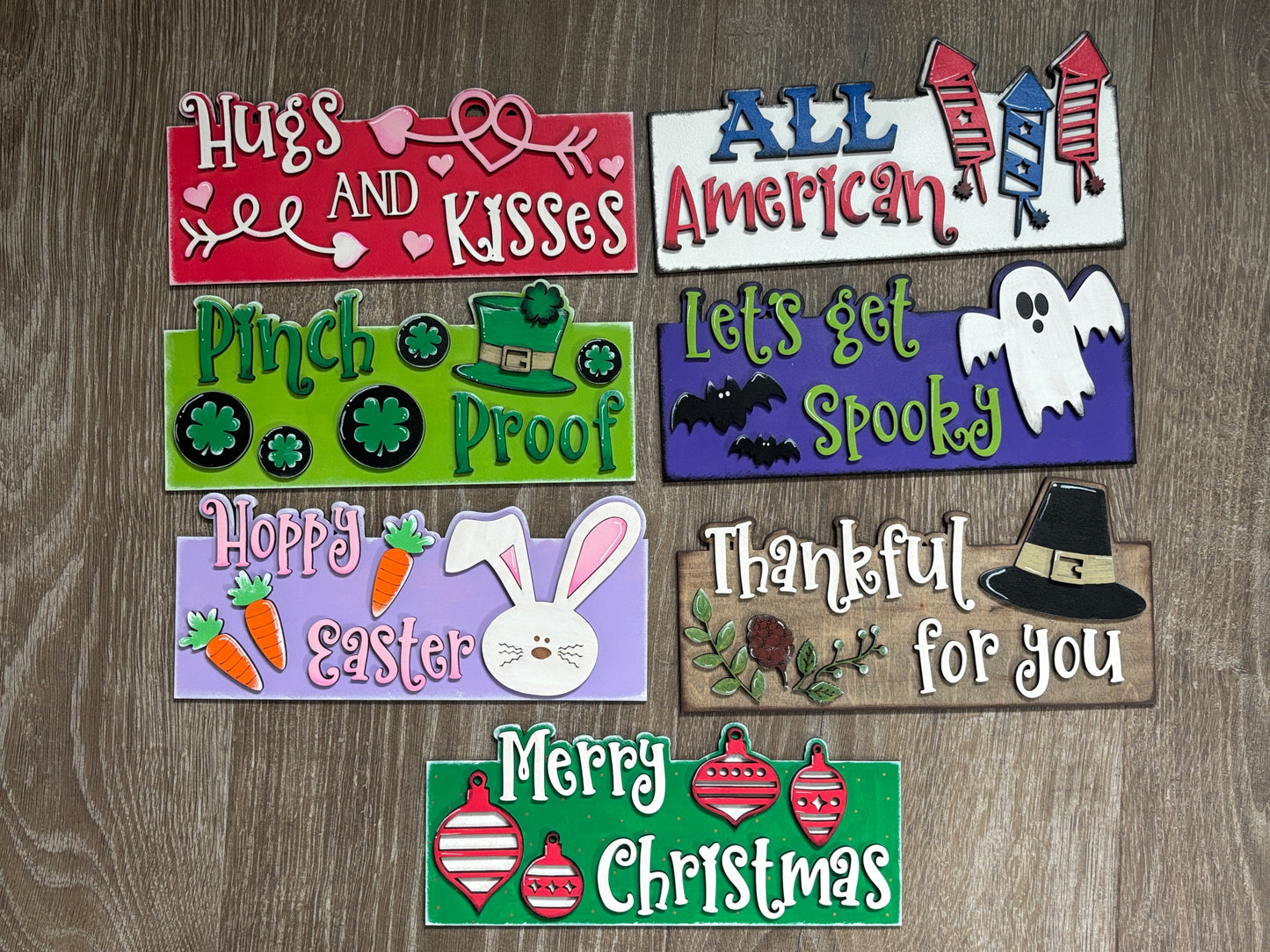 Interchangeable banner sign inserts