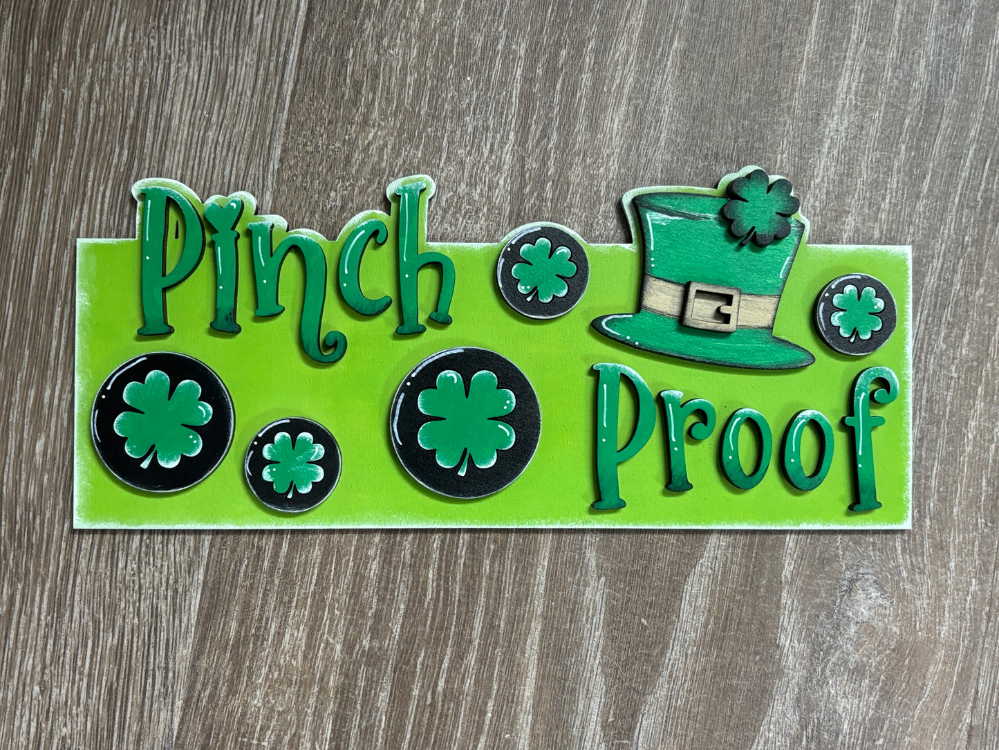 Interchangeable banner sign inserts