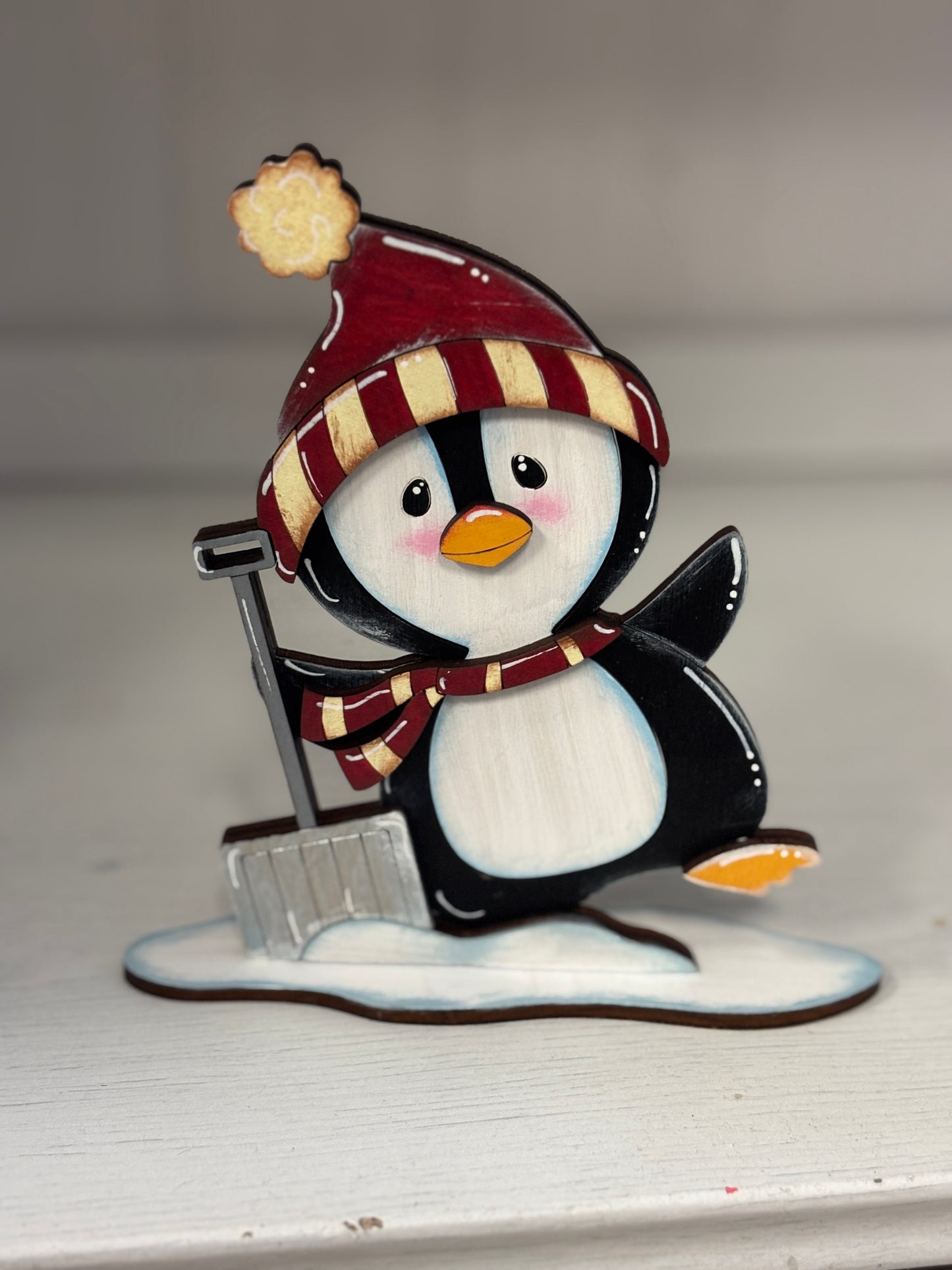 Mini standing penguins - winter