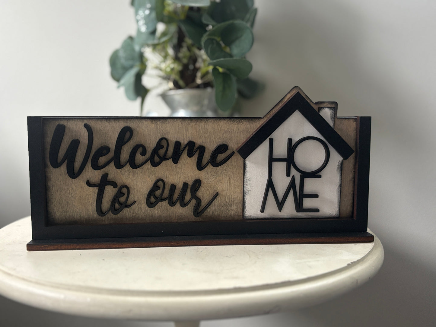 Interchangeable banner sign inserts
