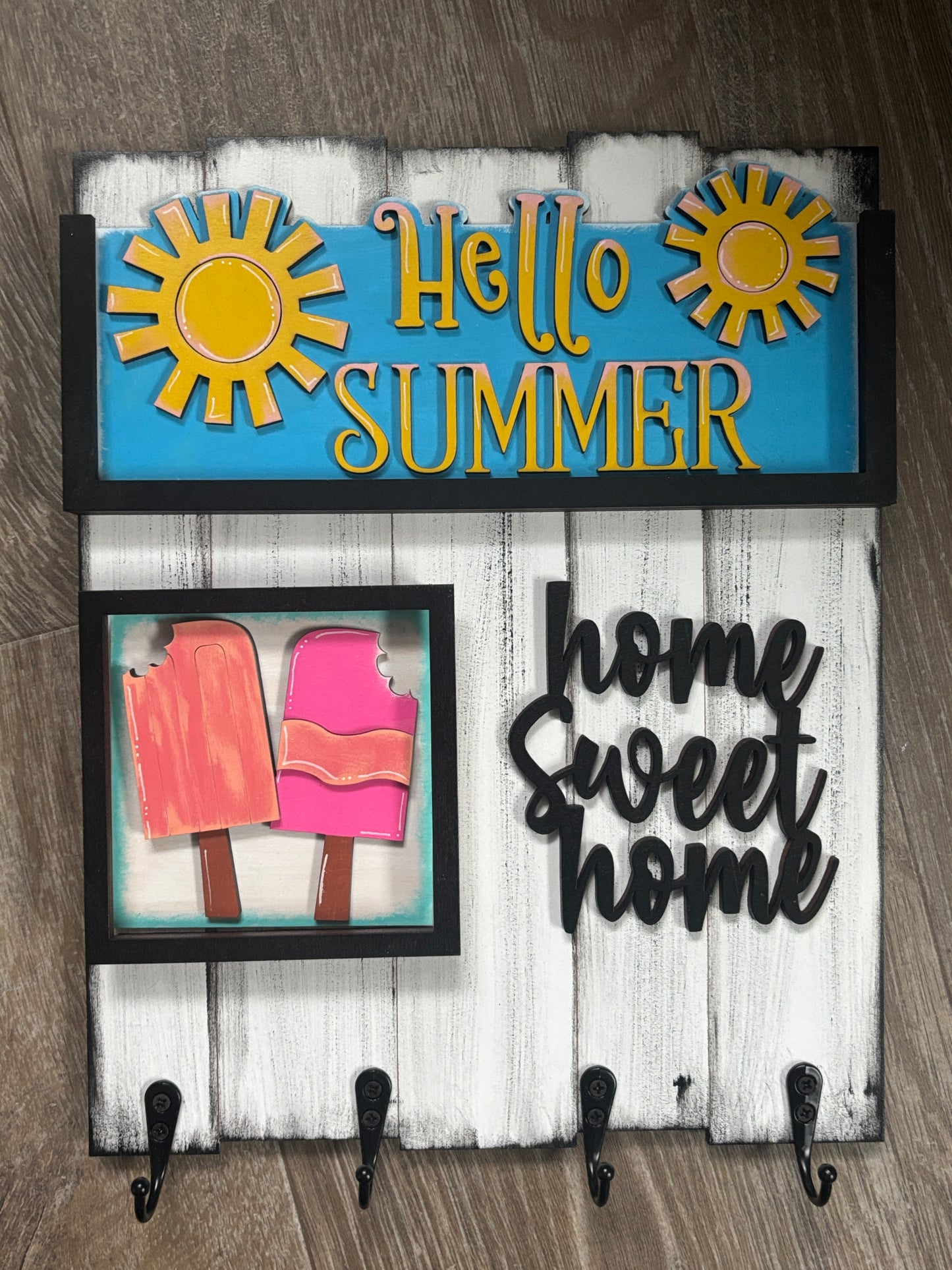 Interchangeable banner sign inserts