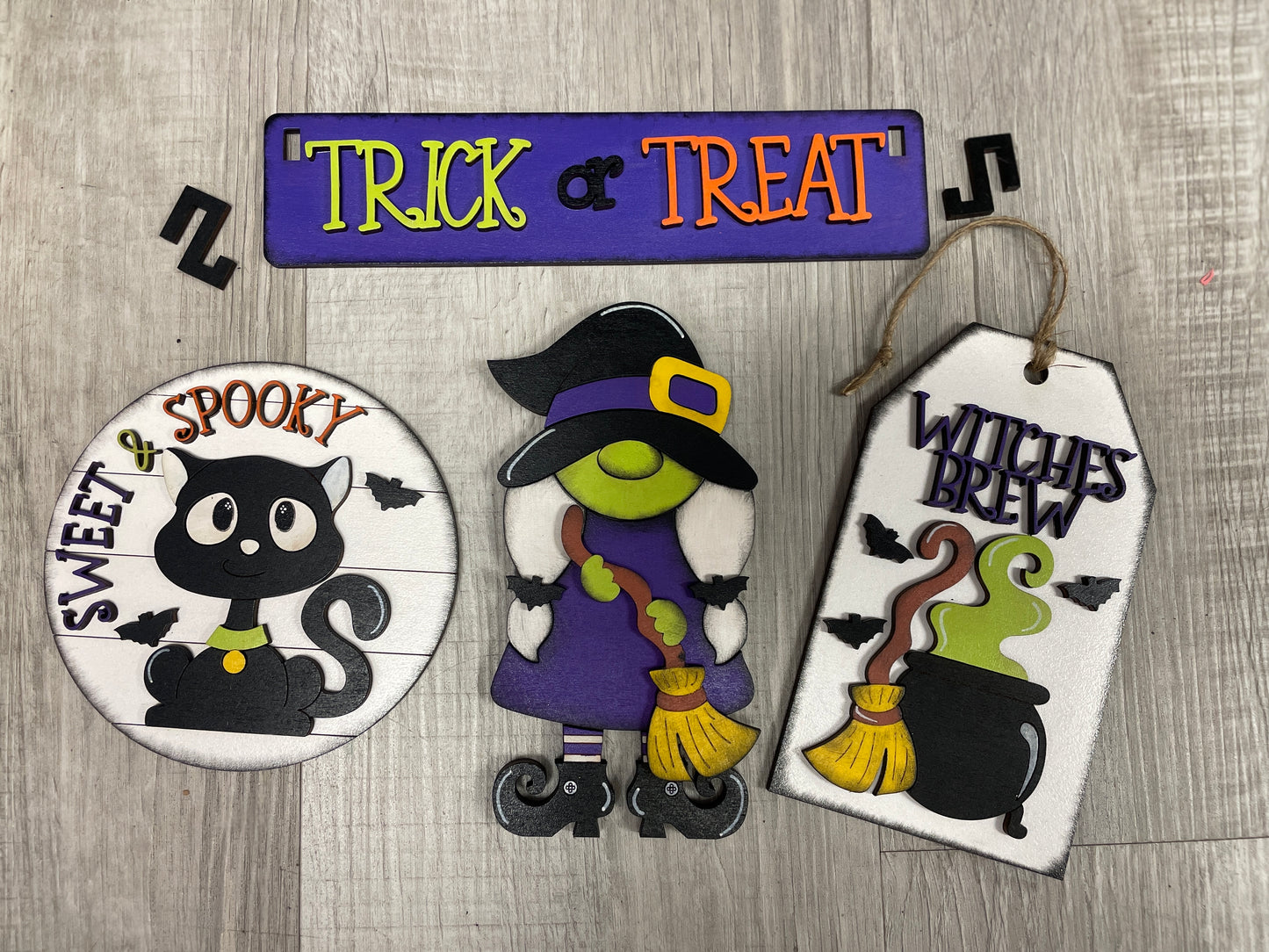 Trick or treat interchangeable insert set for wagon and shelf