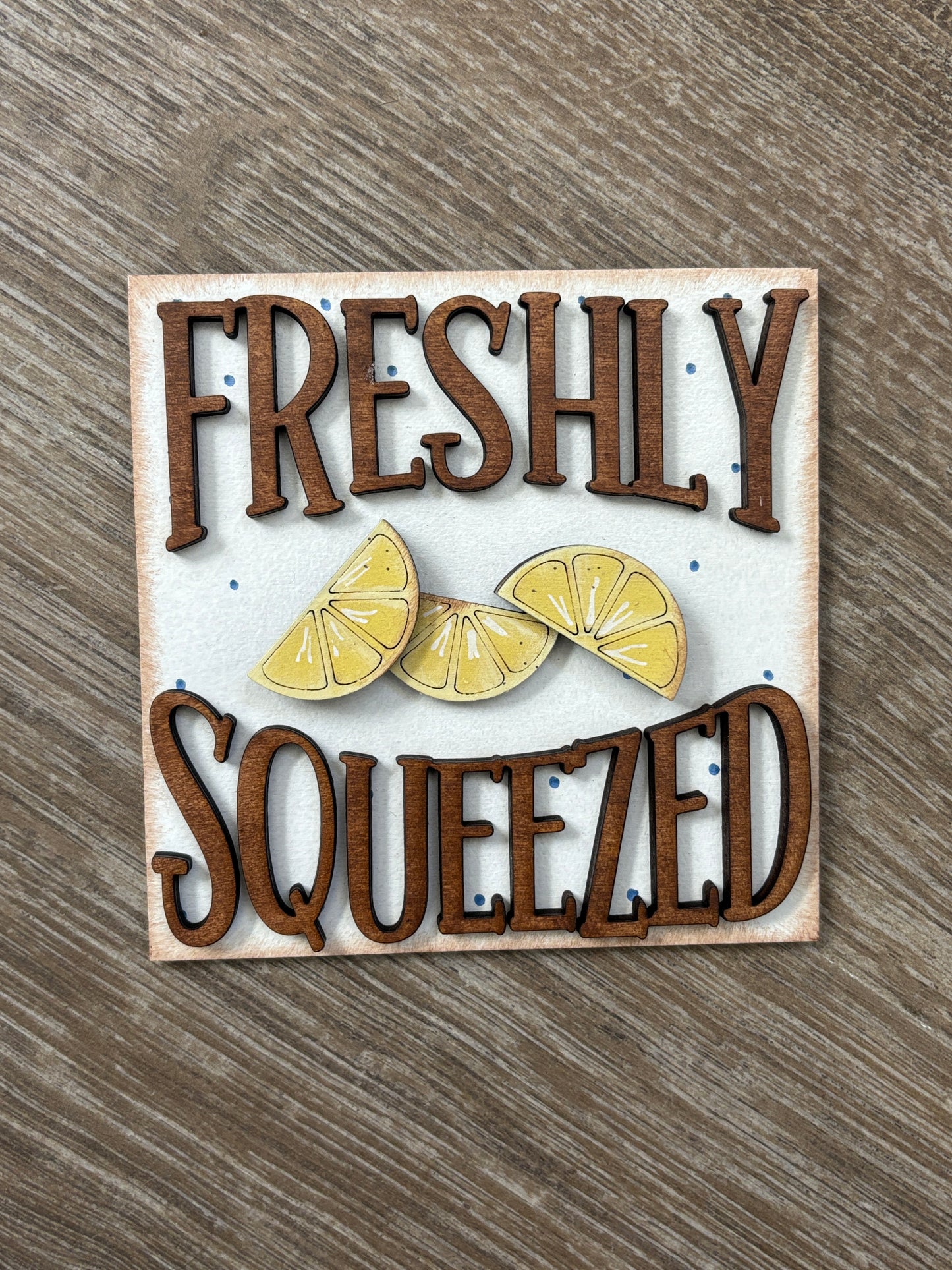 Lemon square inserts
