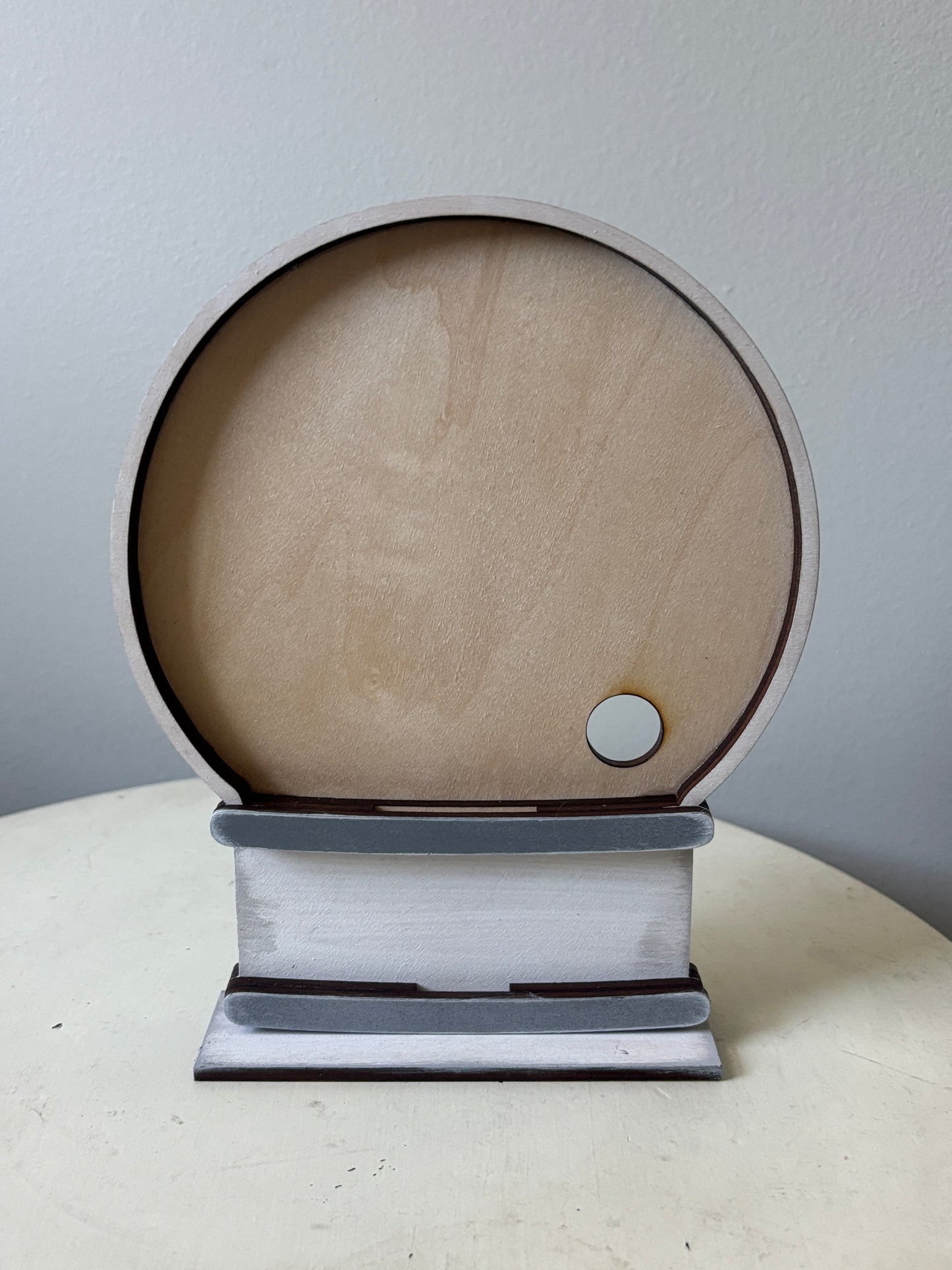 Interchangeable snow globe and inserts (sold separately)
