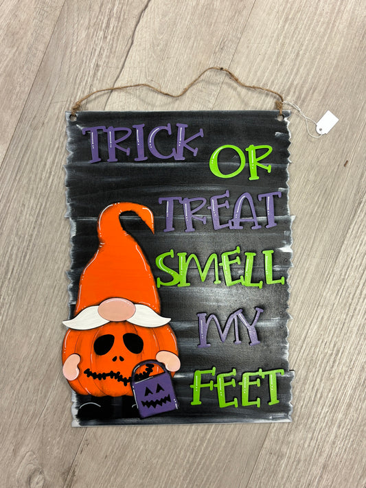 Pumpkin gnome halloween sign