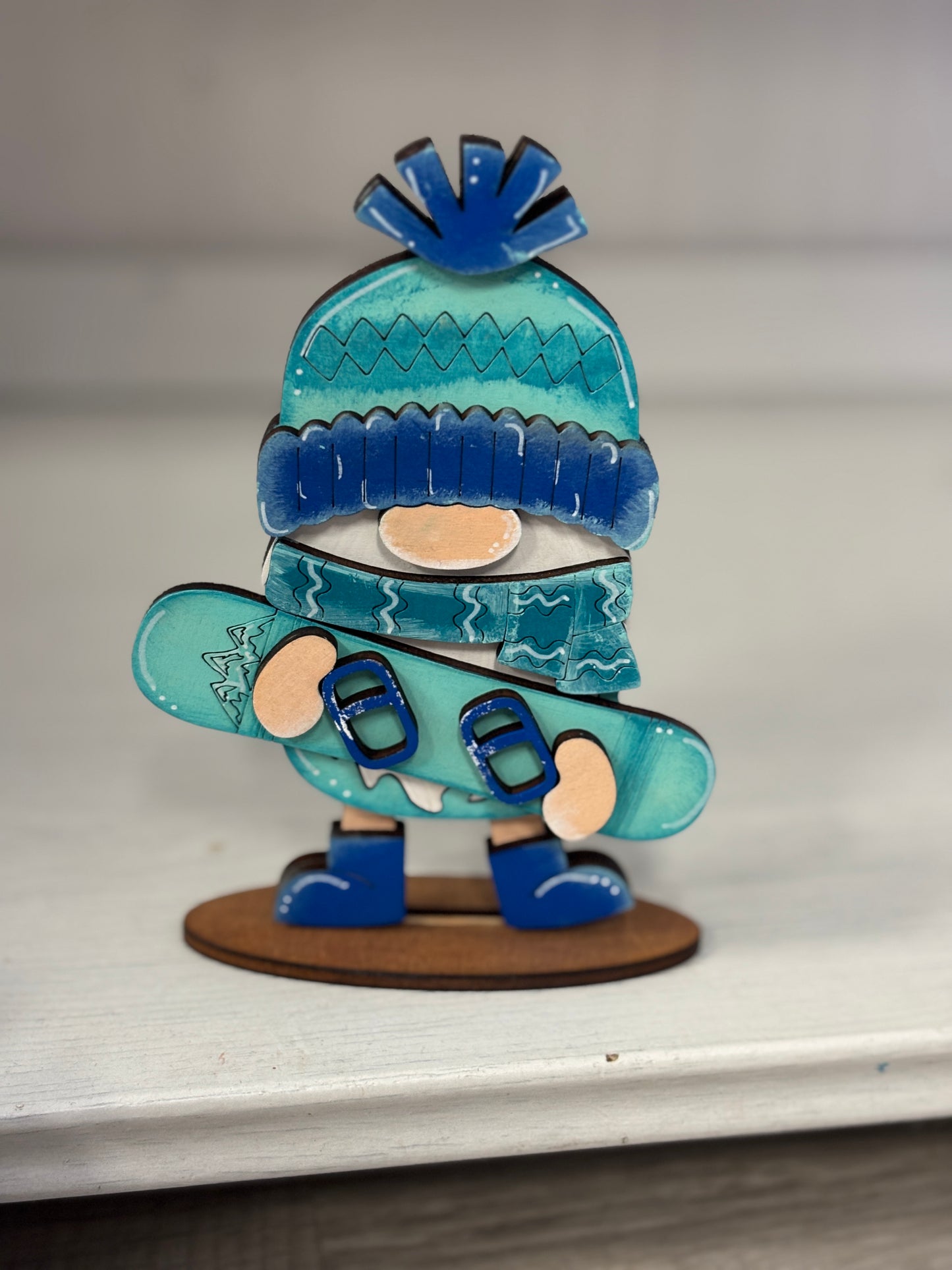 Mini standing gnomes - winter