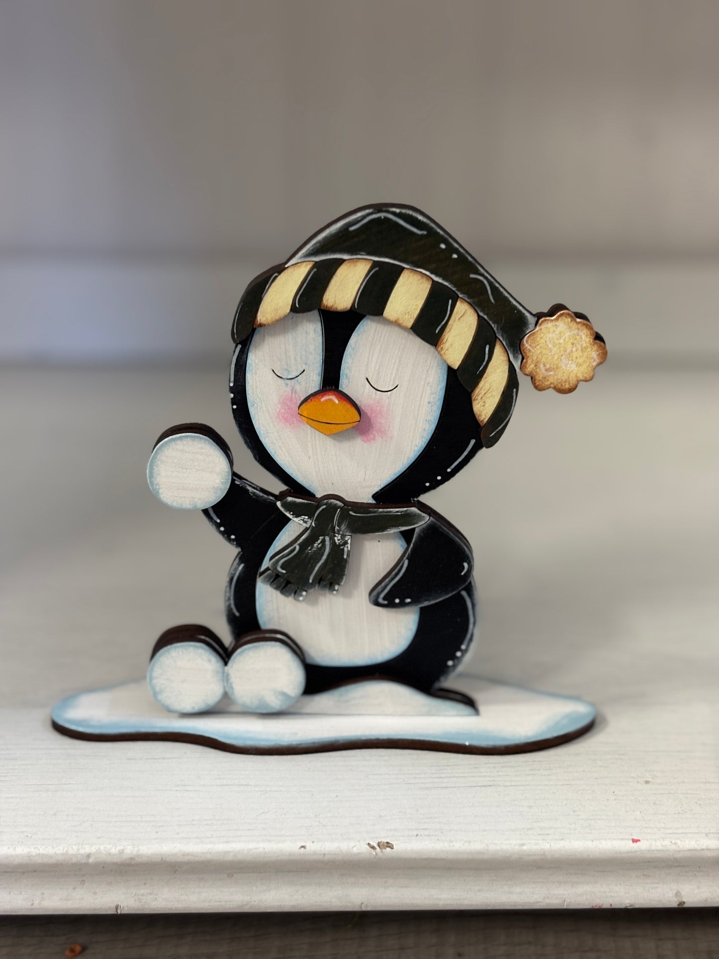 Mini standing penguins - winter