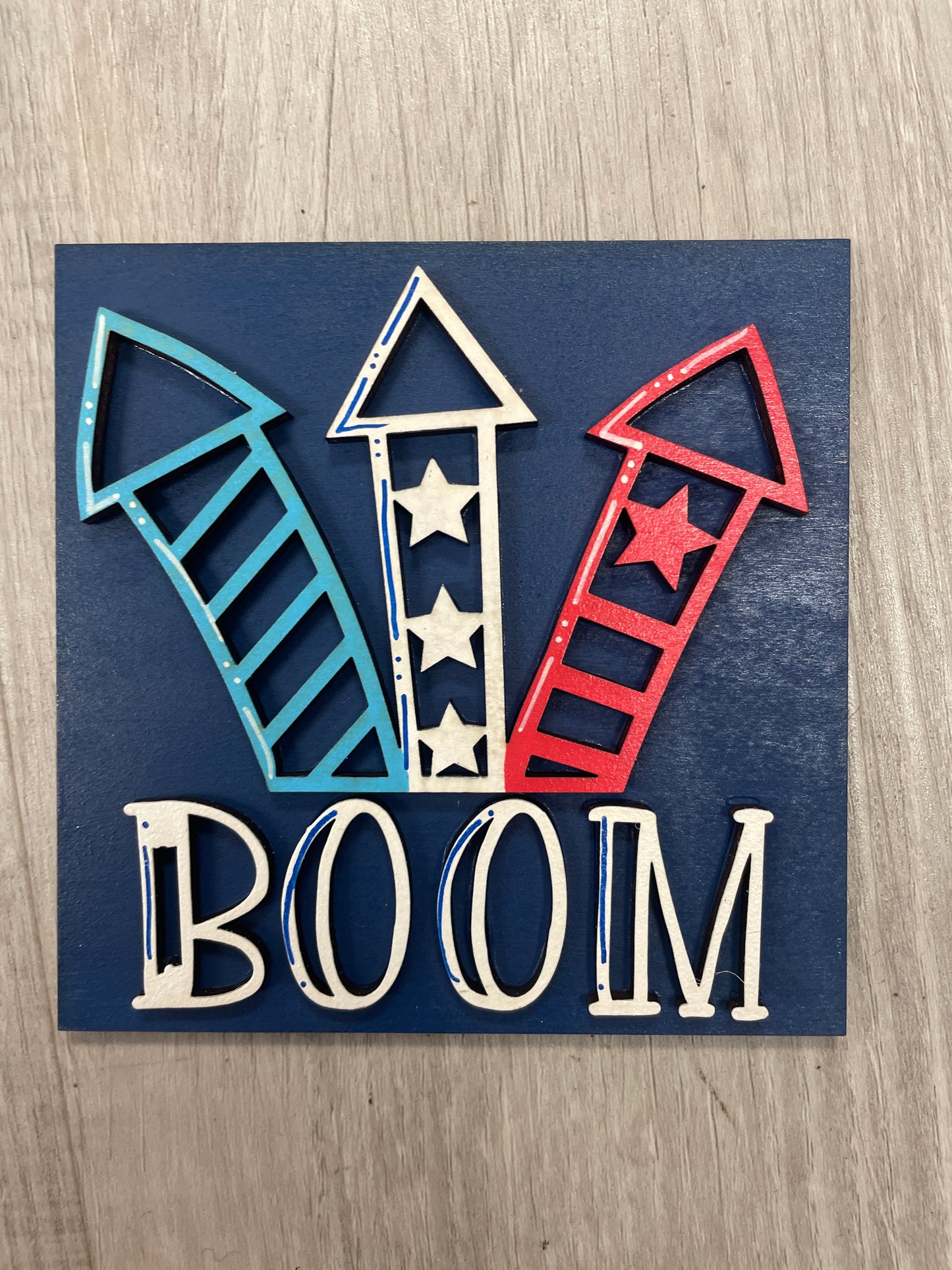 Fourth of July themed interchangeable square and rectangle inserts