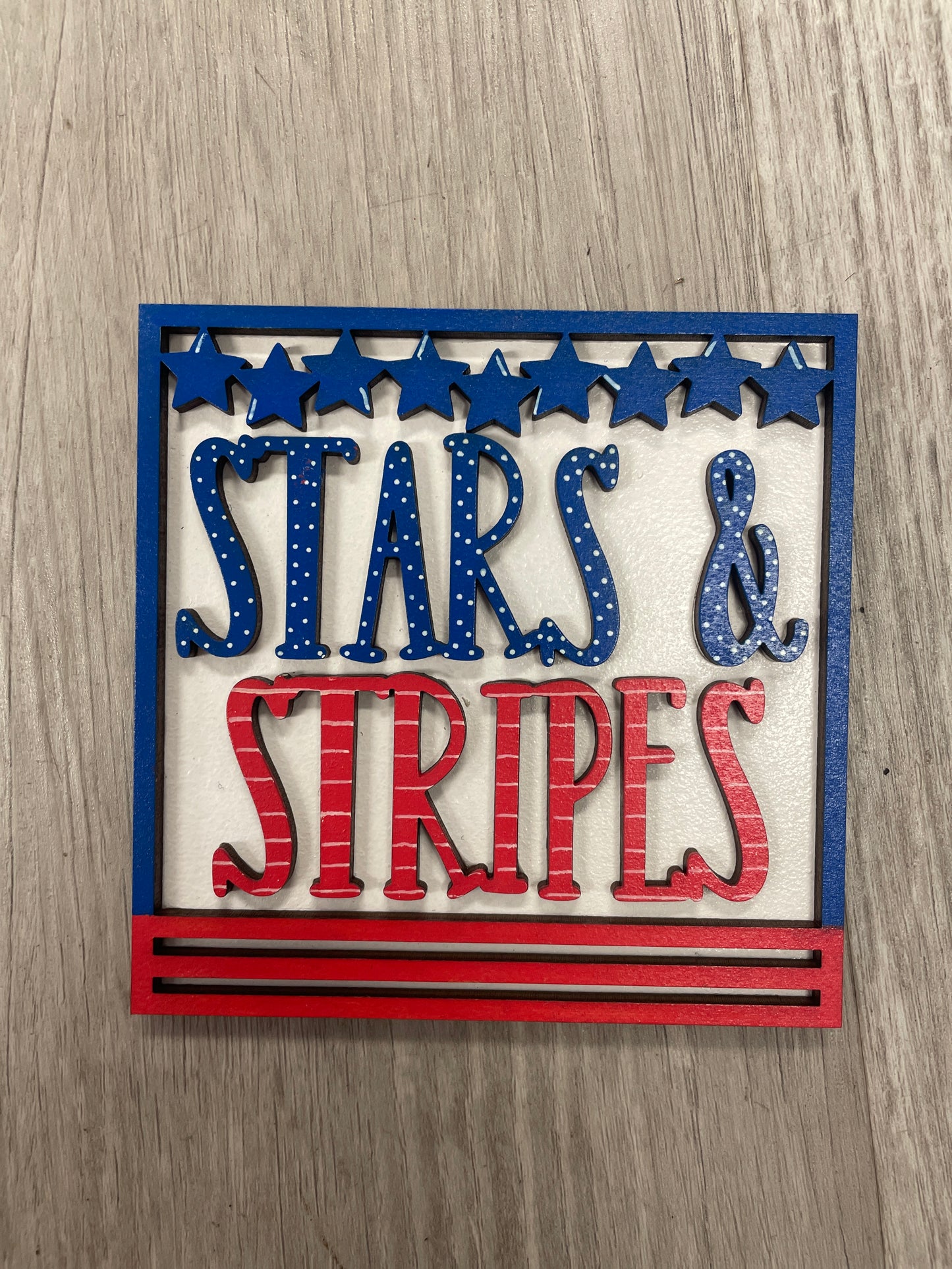 Fourth of July themed interchangeable square and rectangle inserts