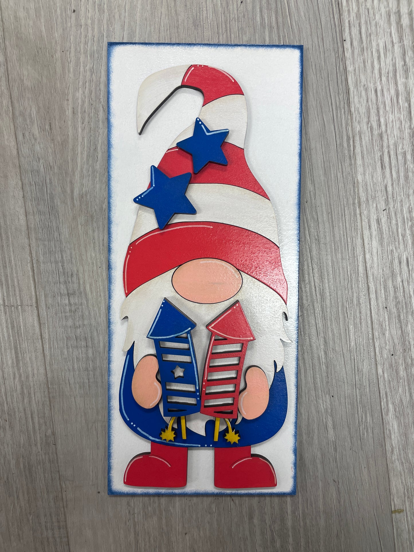 Fourth of July themed interchangeable square and rectangle inserts