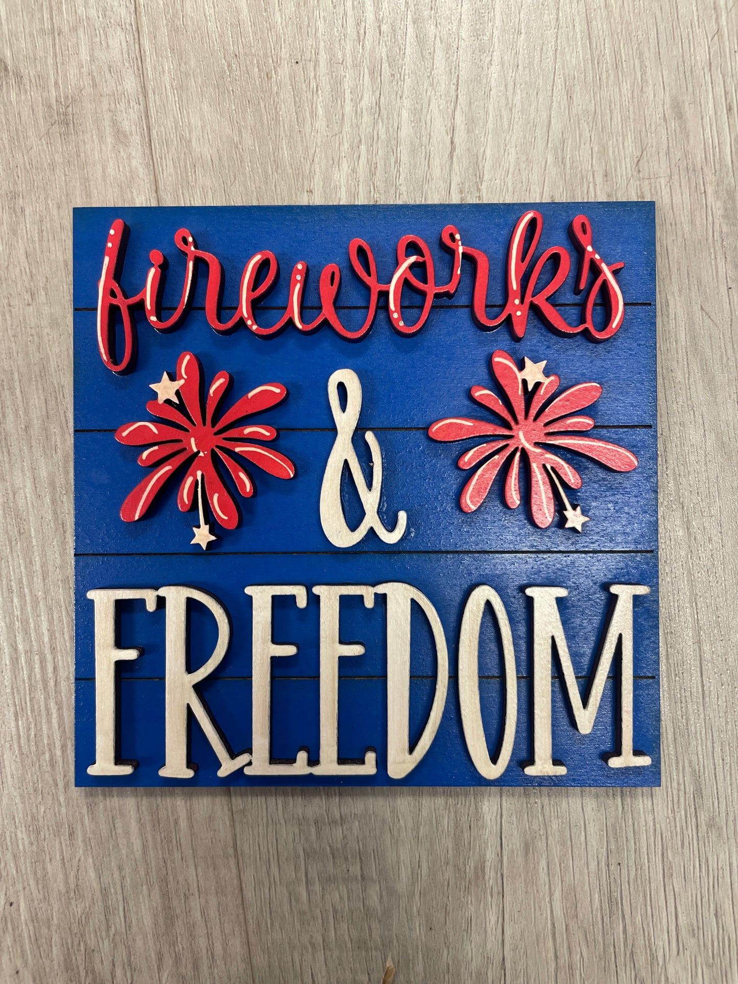 Fourth of July themed interchangeable square and rectangle inserts