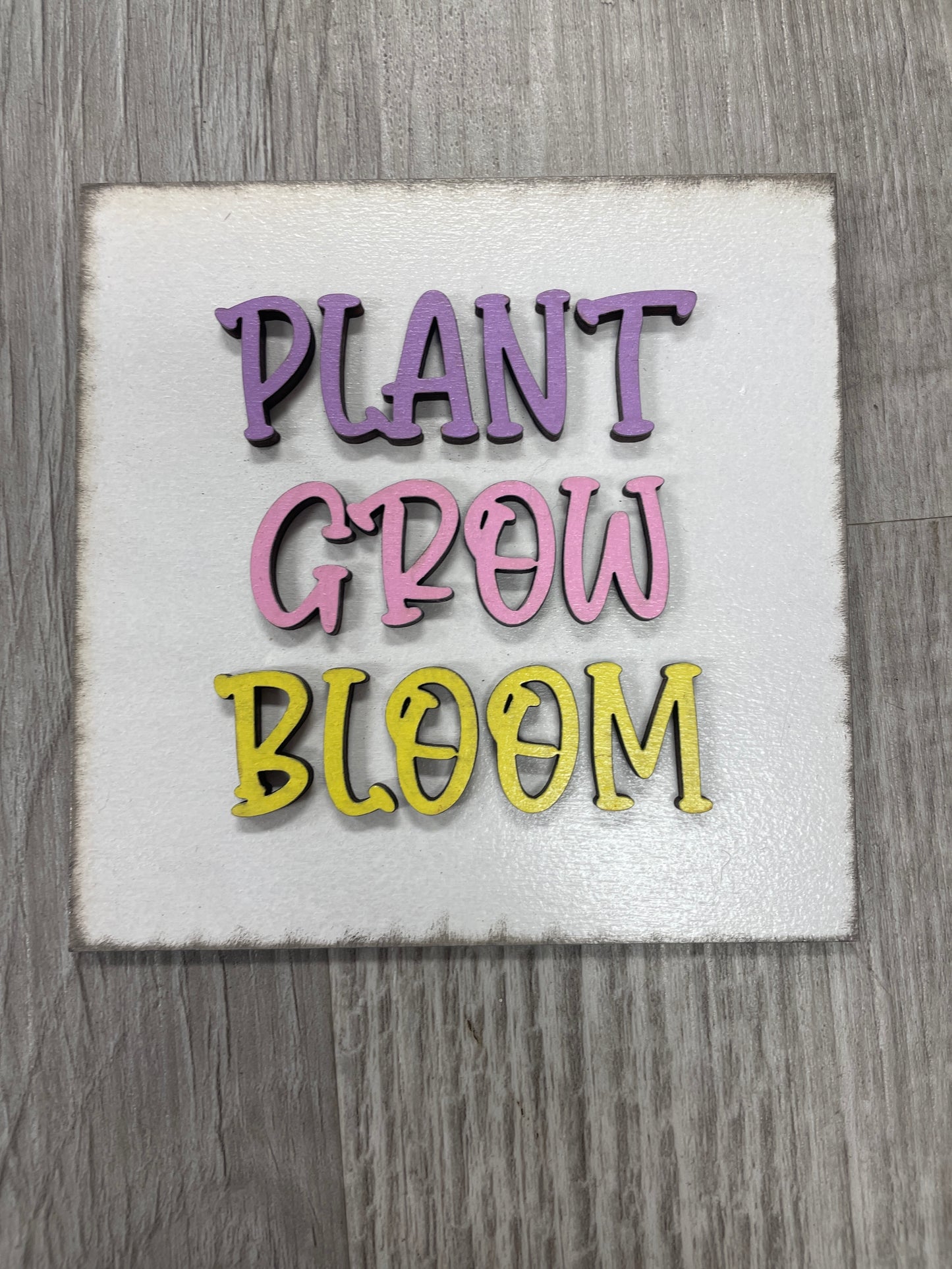Spring interchangeable square inserts